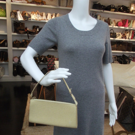 Epi Pochette Accessories Bag Vanilla