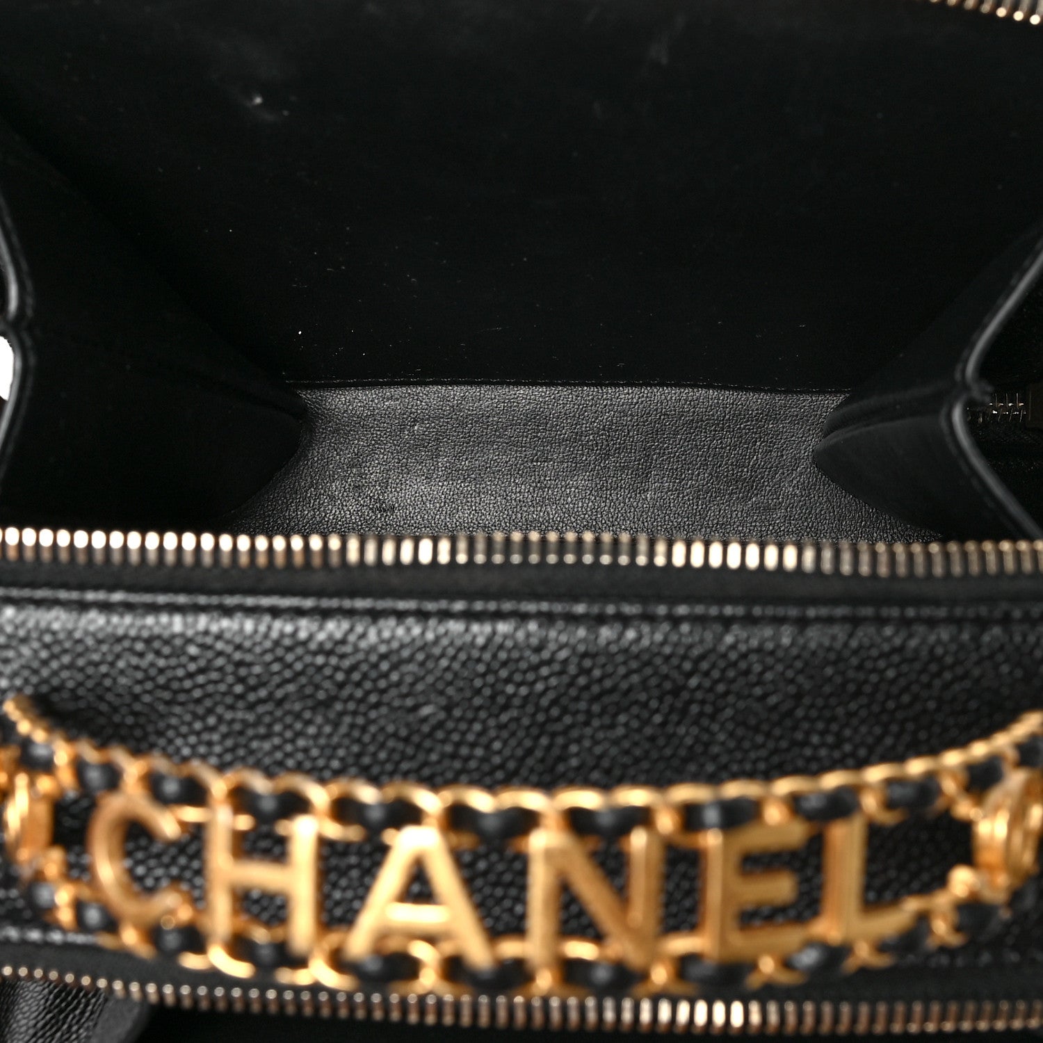Chanel Caviar Quilted Small Pick Me Up Vanity Case Black 5 of 9