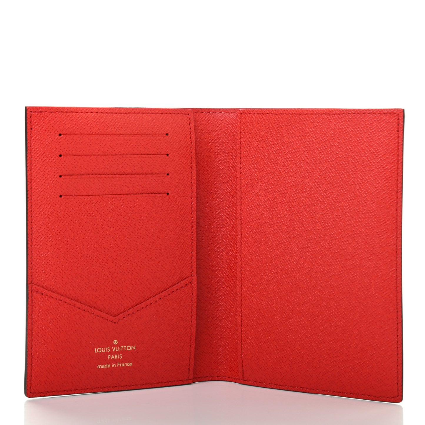 Monogram 2019 Christmas Animation Passport Cover Rouge