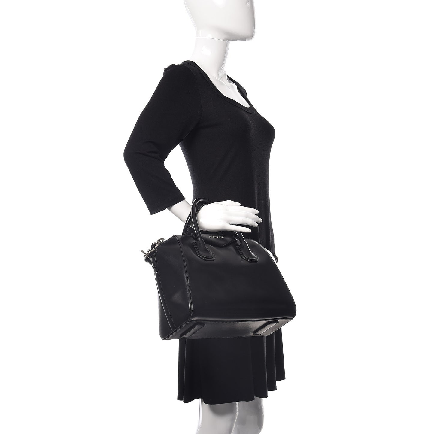 Shiny Lord Calfskin Small Antigona Black