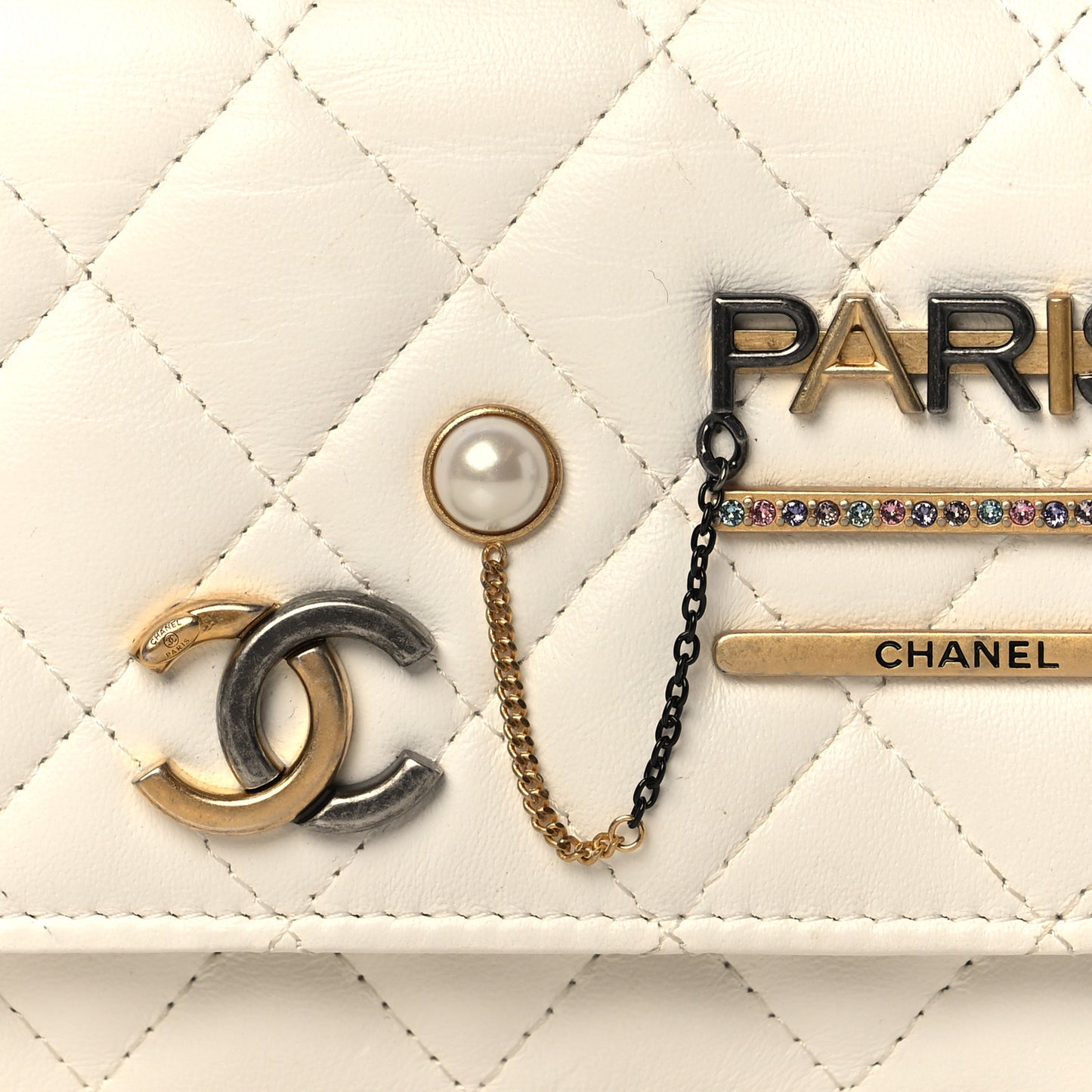 Lambskin Quilted Coco Clips Mini Wallet On Chain WOC White