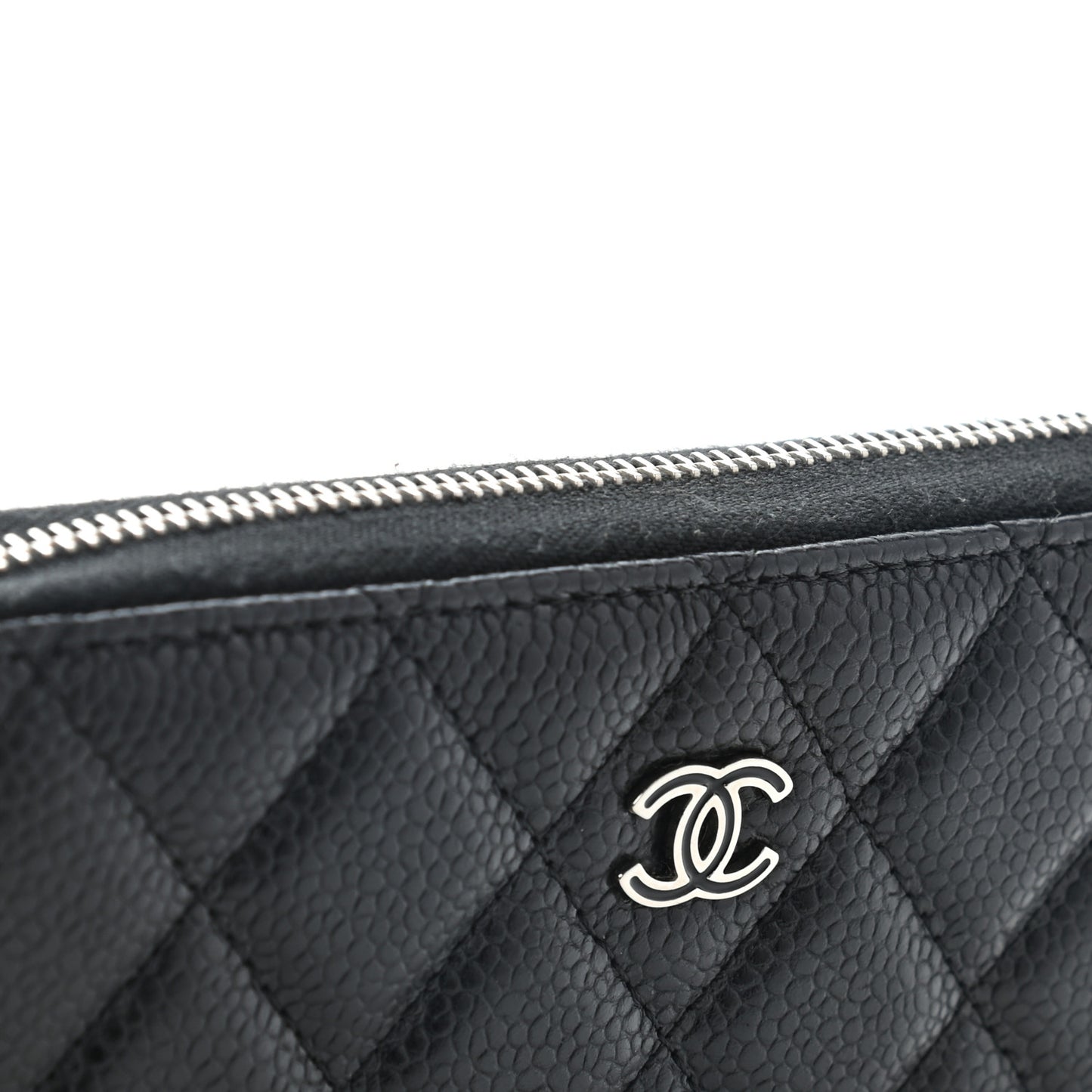Caviar Quilted Medium Zip Around Wallet Black
