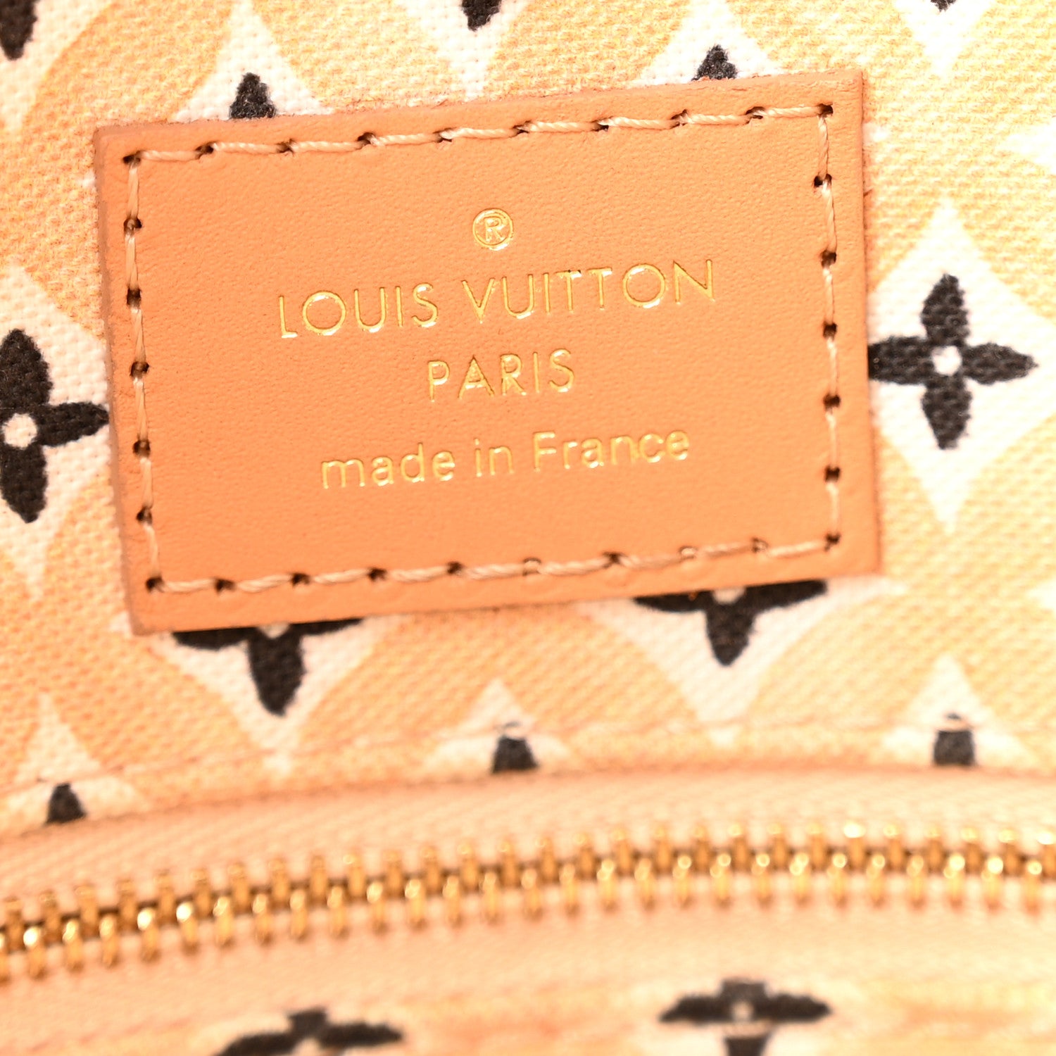 Louis Vuitton Monogram Giant By The Pool 2.0 Onthego MM Beige 6 of 12