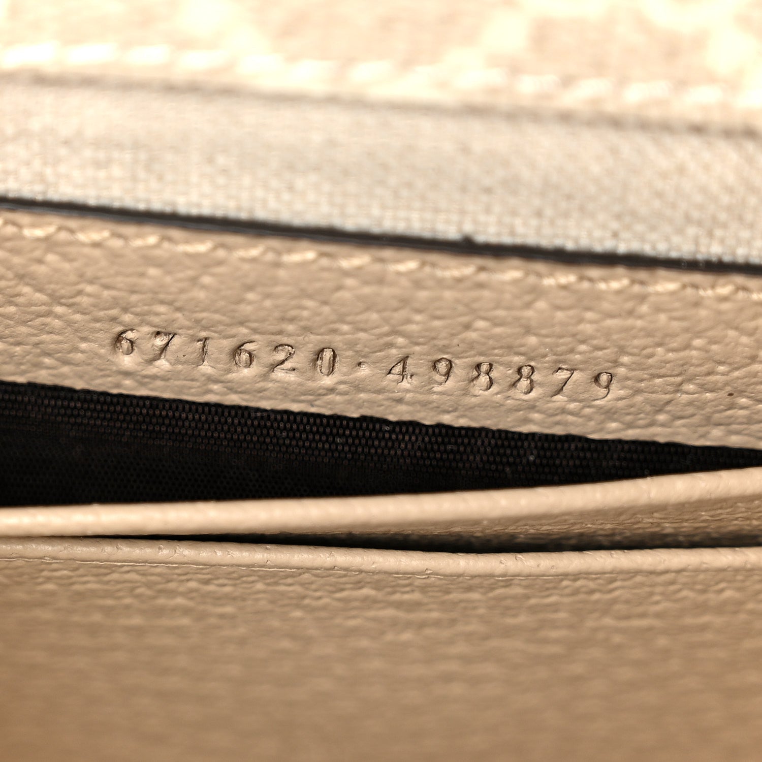 Gucci GG Supreme Monogram Textured Dollar Calfskin Mini Retro Interlocking G Flap Shoulder Bag Beige Mystic White Oatmeal 7 of 10