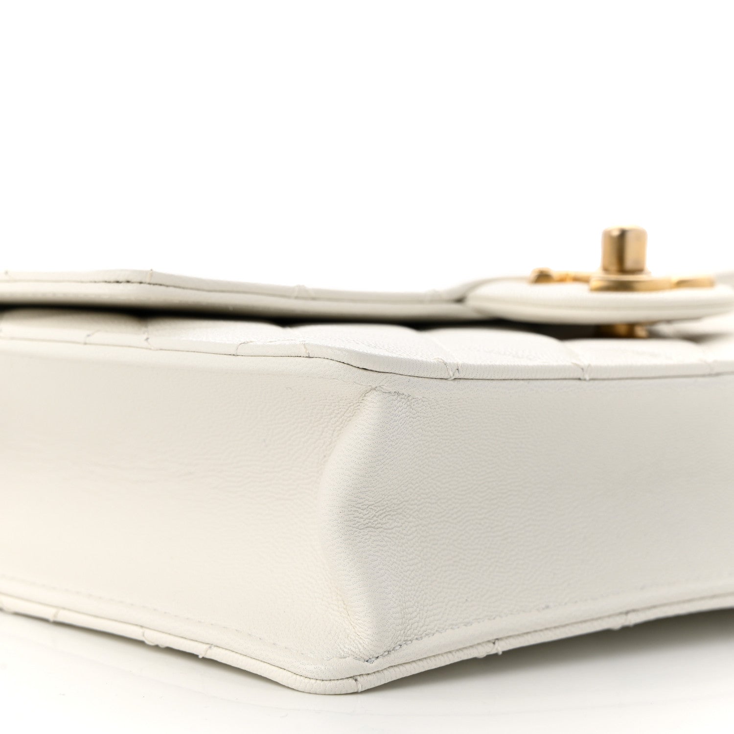 Chanel Lambskin Quilted Small Chic Pearls Flap White 9 of 11