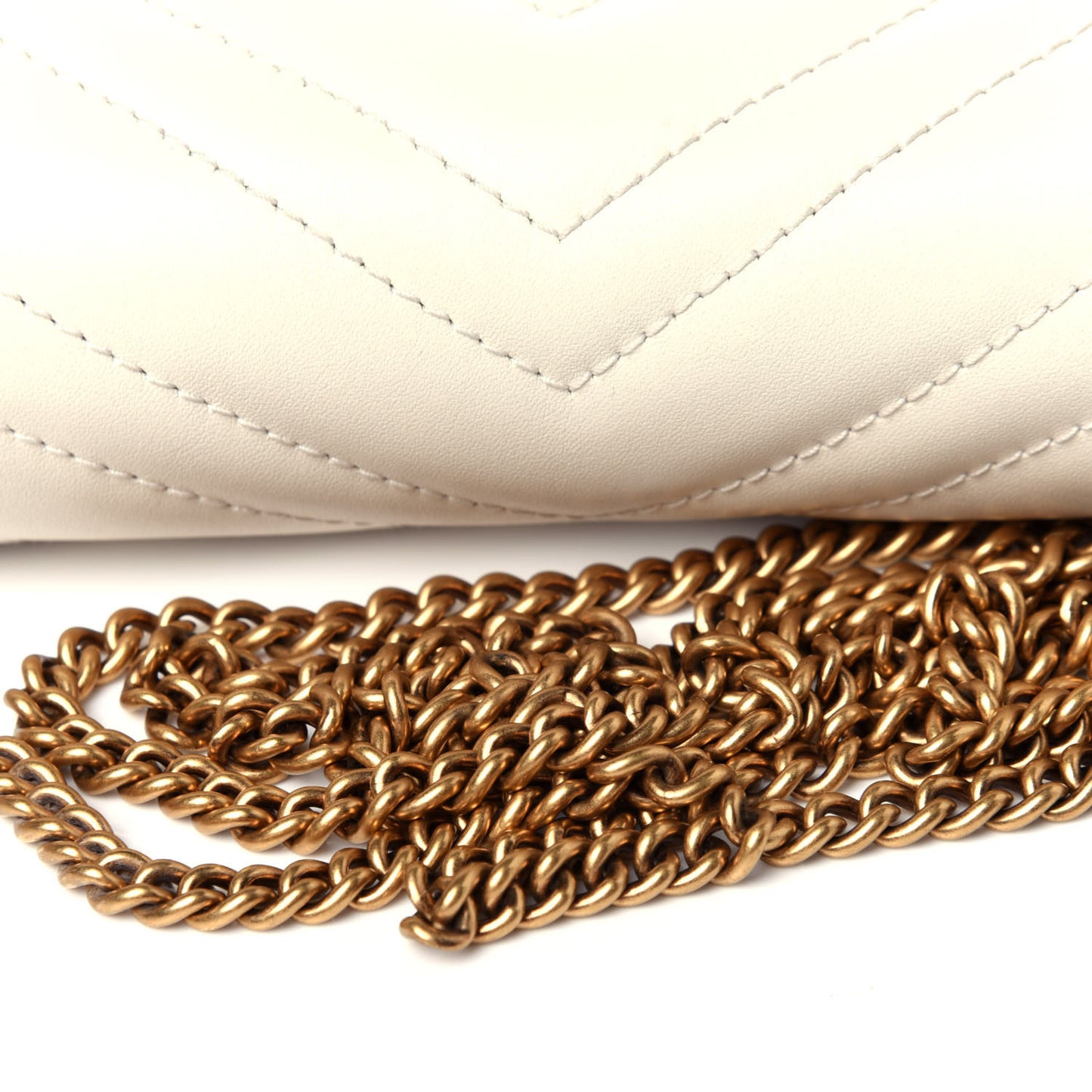 Calfskin Matelasse Super Mini GG Marmont Shoulder Bag White