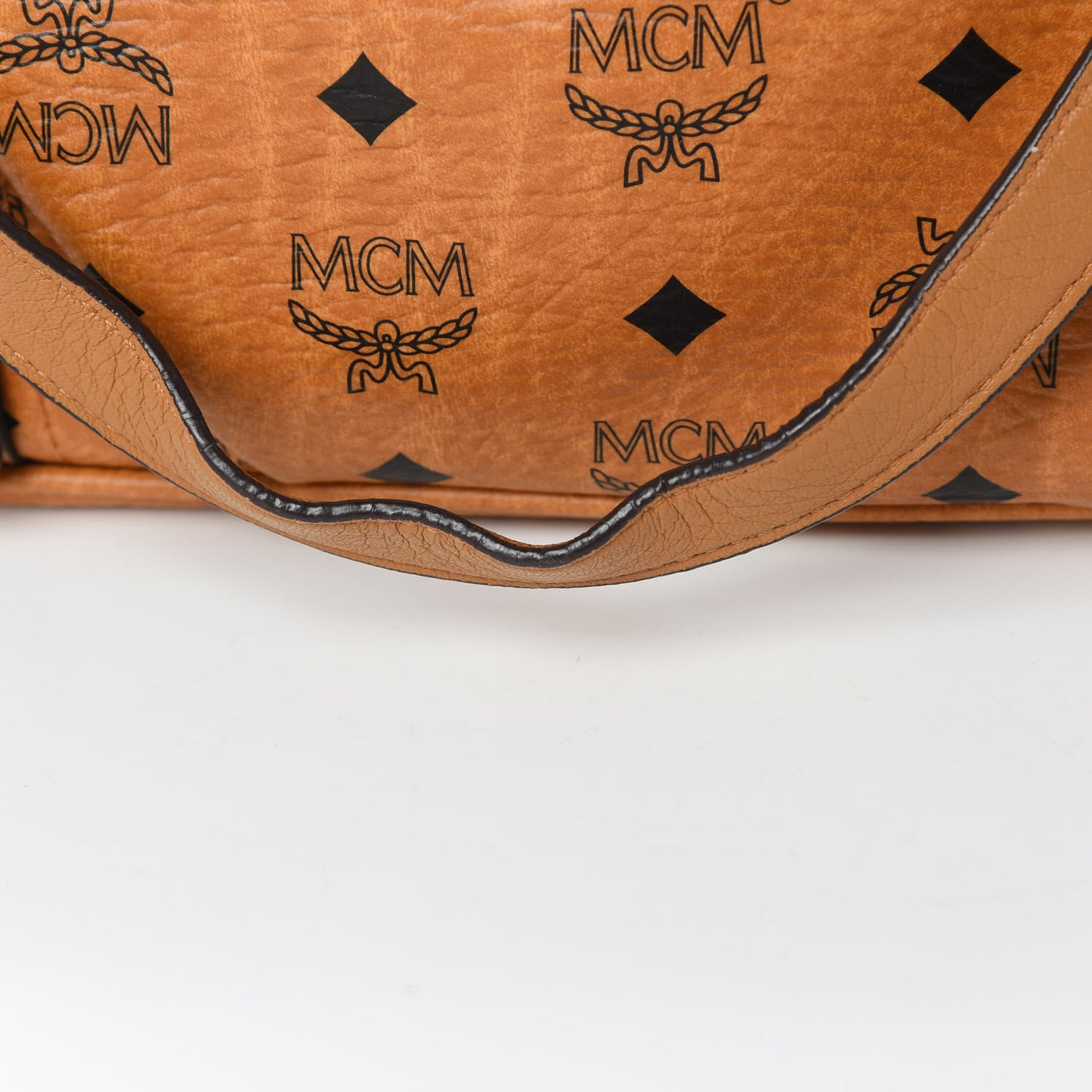 Visetos Medium Essentials Shopper Tote Cognac