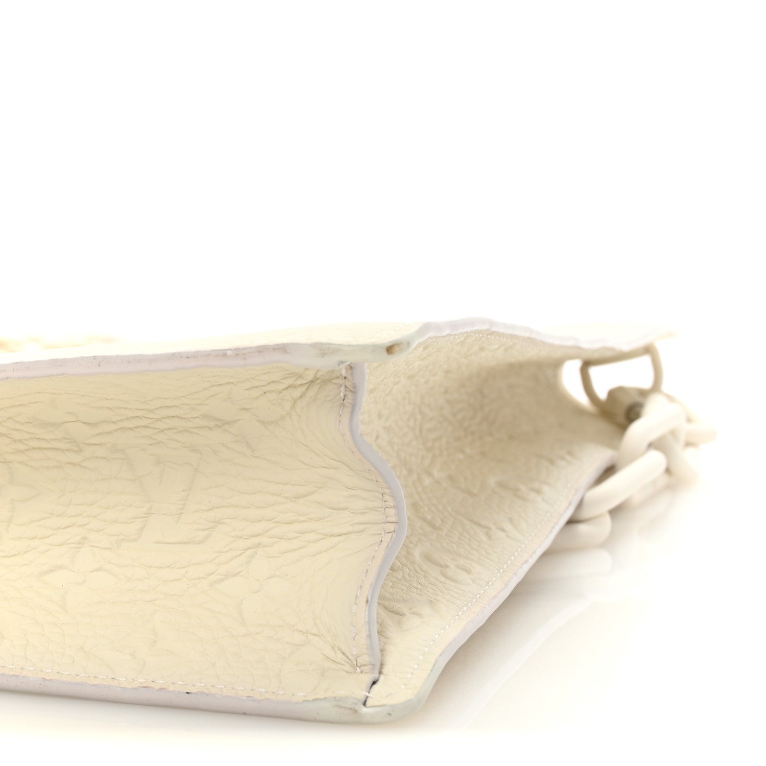 Louis Vuitton Taurillon Monogram Sac Plat Powder White 8 of 8