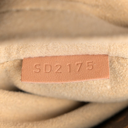 Louis Vuitton Monogram Artsy MM 7 of 12