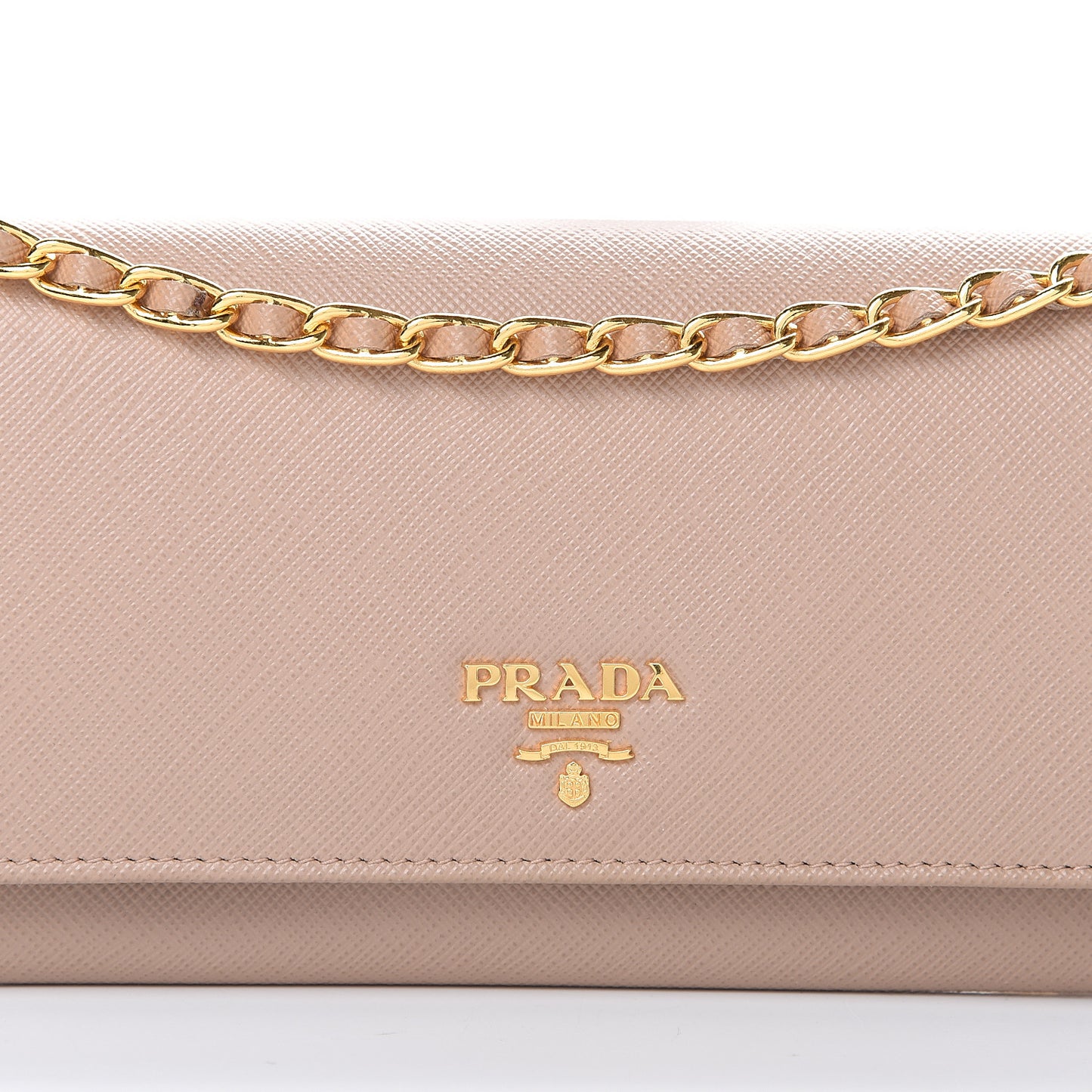 Saffiano Metal Oro Chain Wallet Cammeo