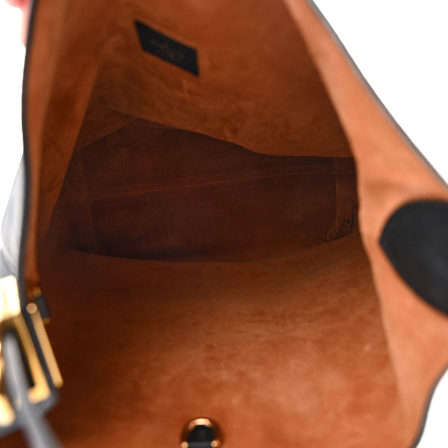 Grained Calfskin Low Key Hobo MM Black
