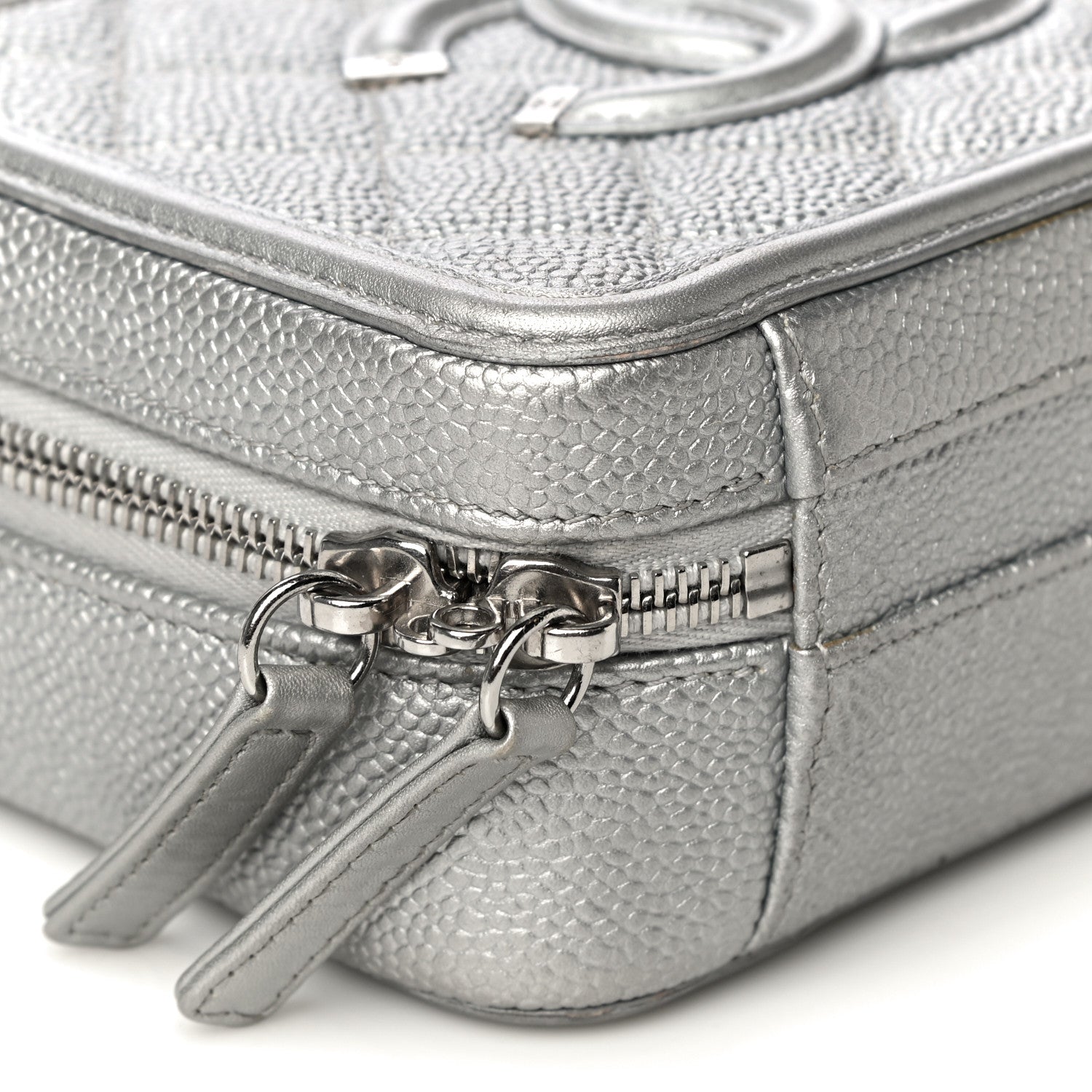 Chanel Metallic Caviar Quilted Small CC Filigree Vanity Case Silver 9 of 16
