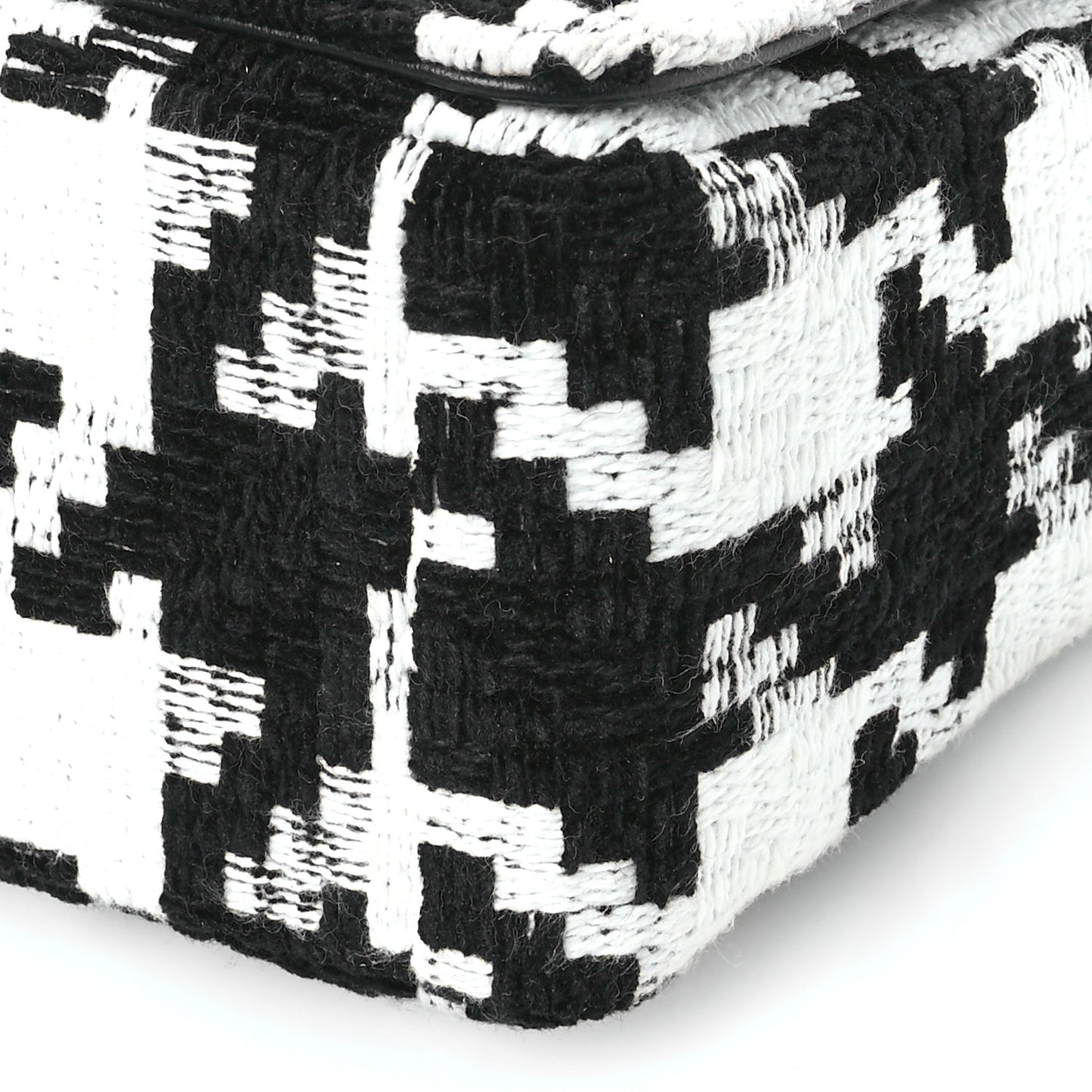 Tweed Macro Houndstooth Medium Caro Bag Black White