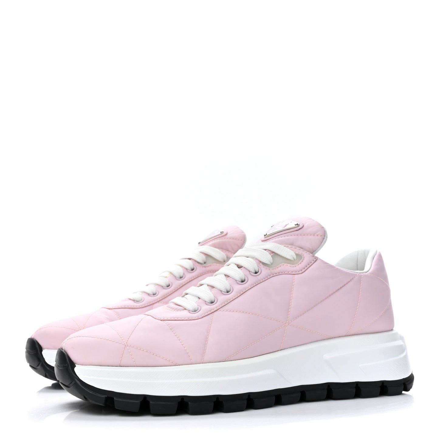 Re-Nylon Piuma Metal Triangle Logo Quilted 45mm Sneakers 40 Alabastro