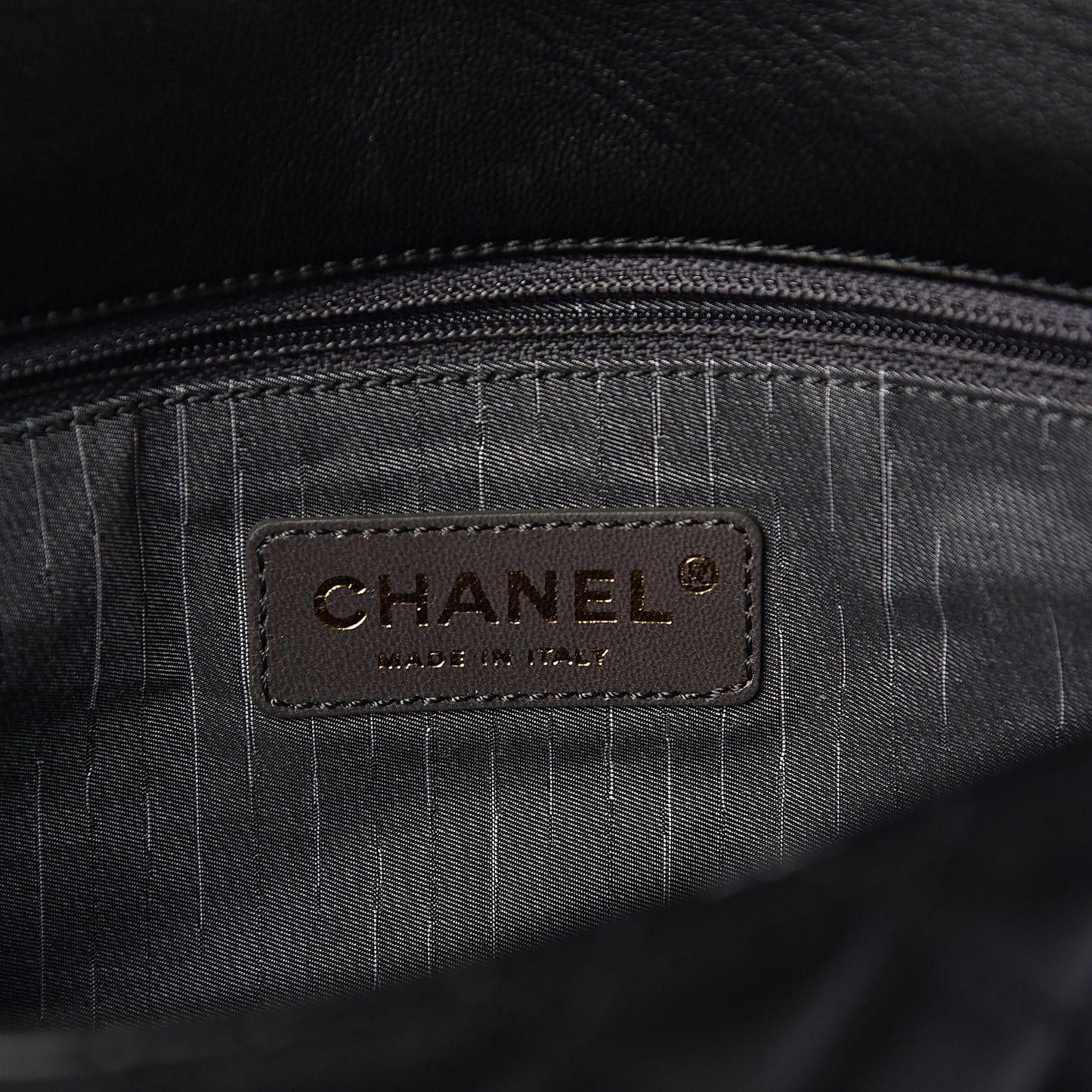 Lambskin Medium Westminster Pearl Flap Black