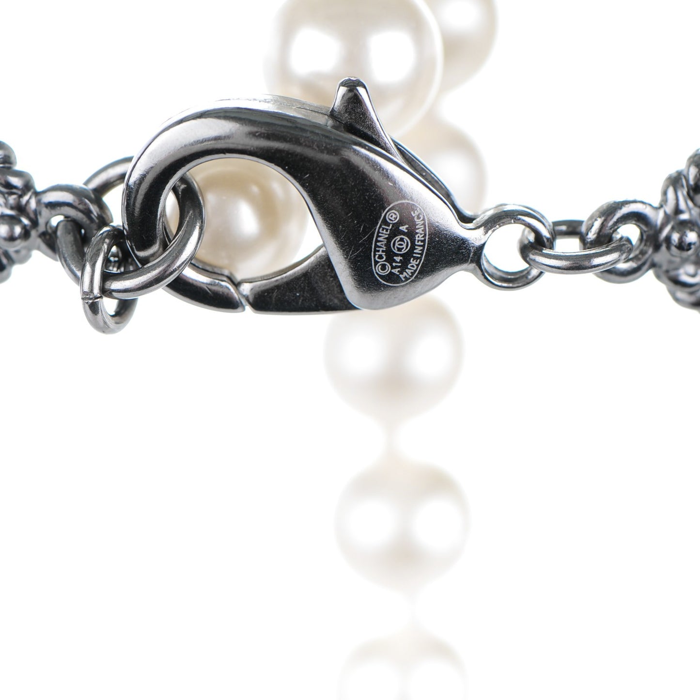 Pearl Gripoix Ruthenium CC Long Necklace Black
