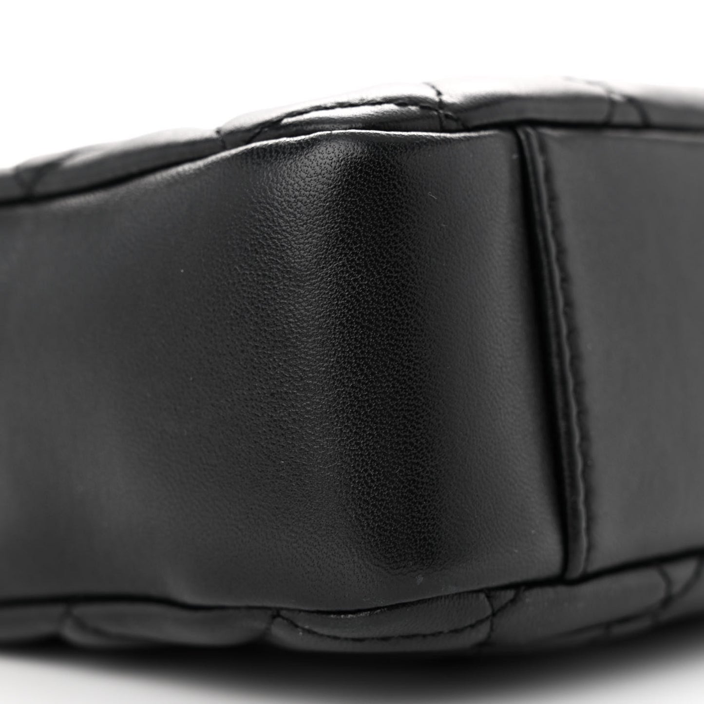 Lambskin Quilted CC Pearl Crush Camera Case Black