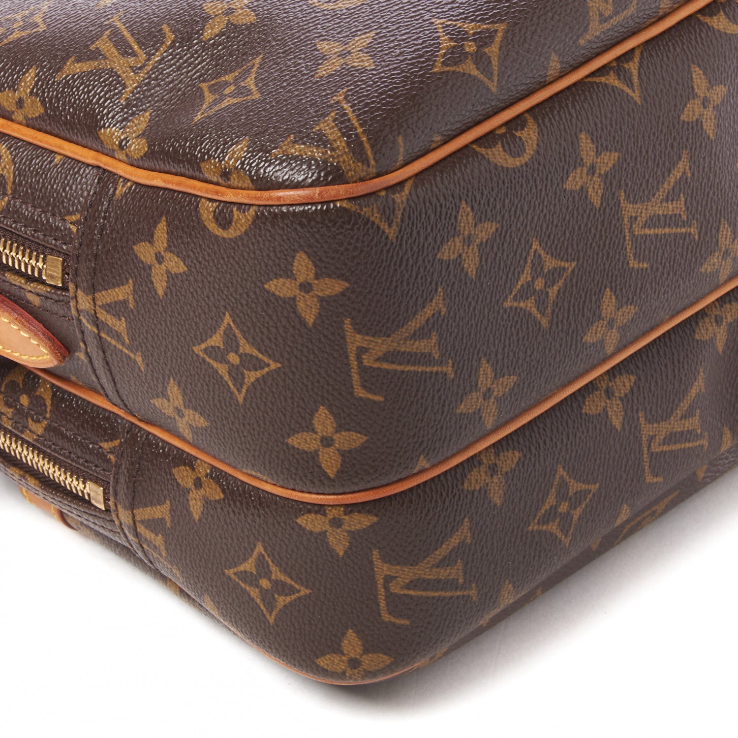 Louis Vuitton Monogram Reporter PM 6 of 9