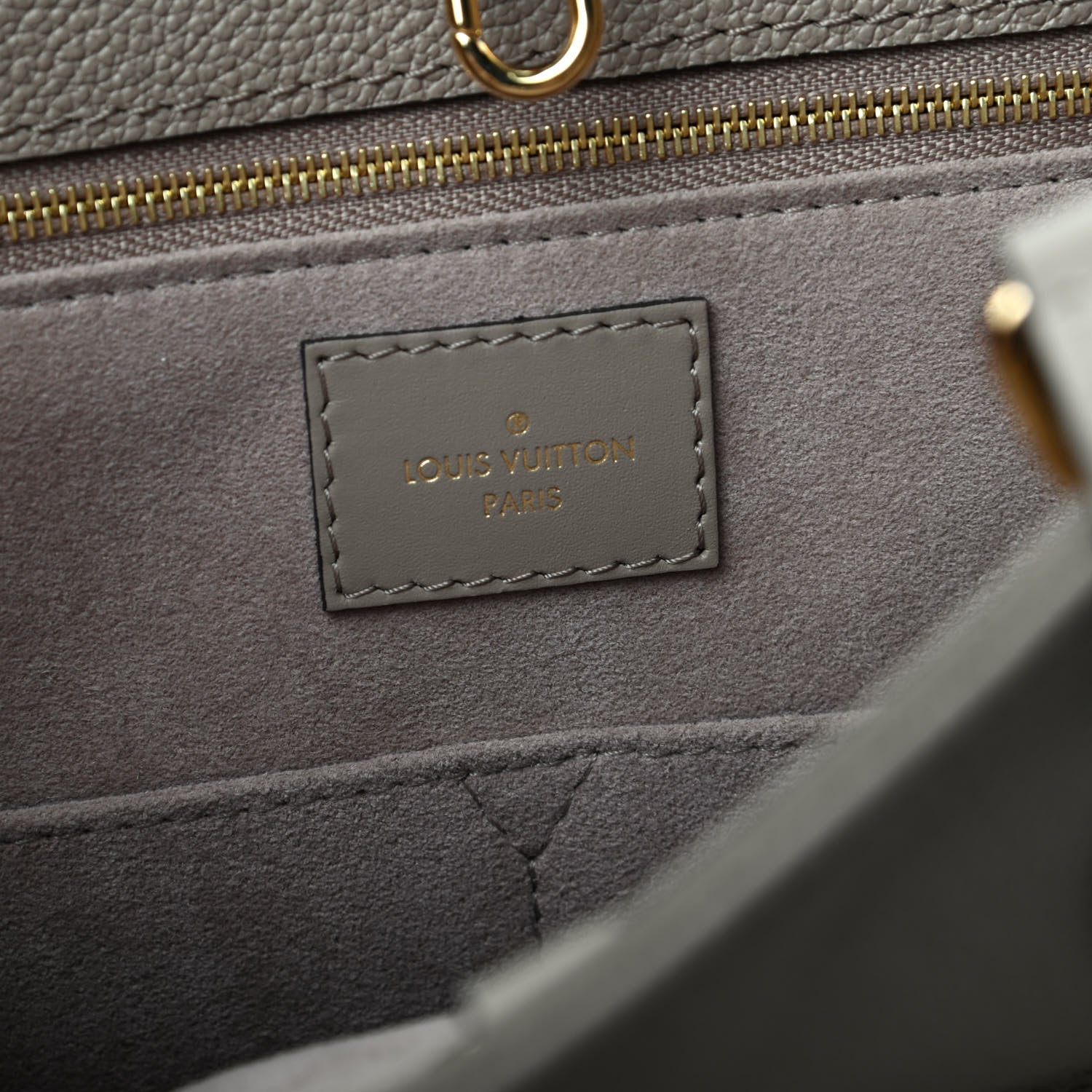 Louis Vuitton Empreinte Monogram Giant Onthego MM Tourterelle 8 of 9