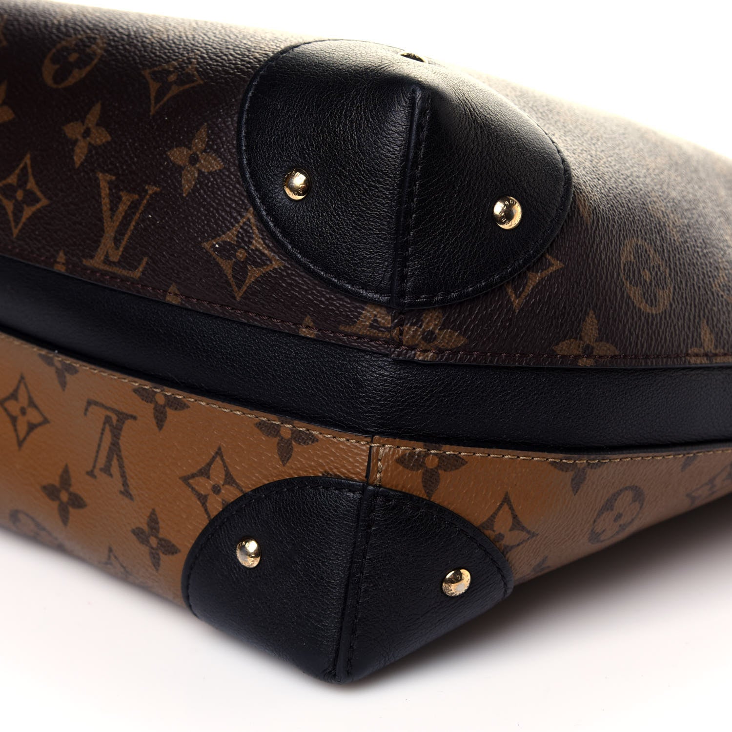 Louis Vuitton Reverse Monogram Triangle Softy 8 of 9