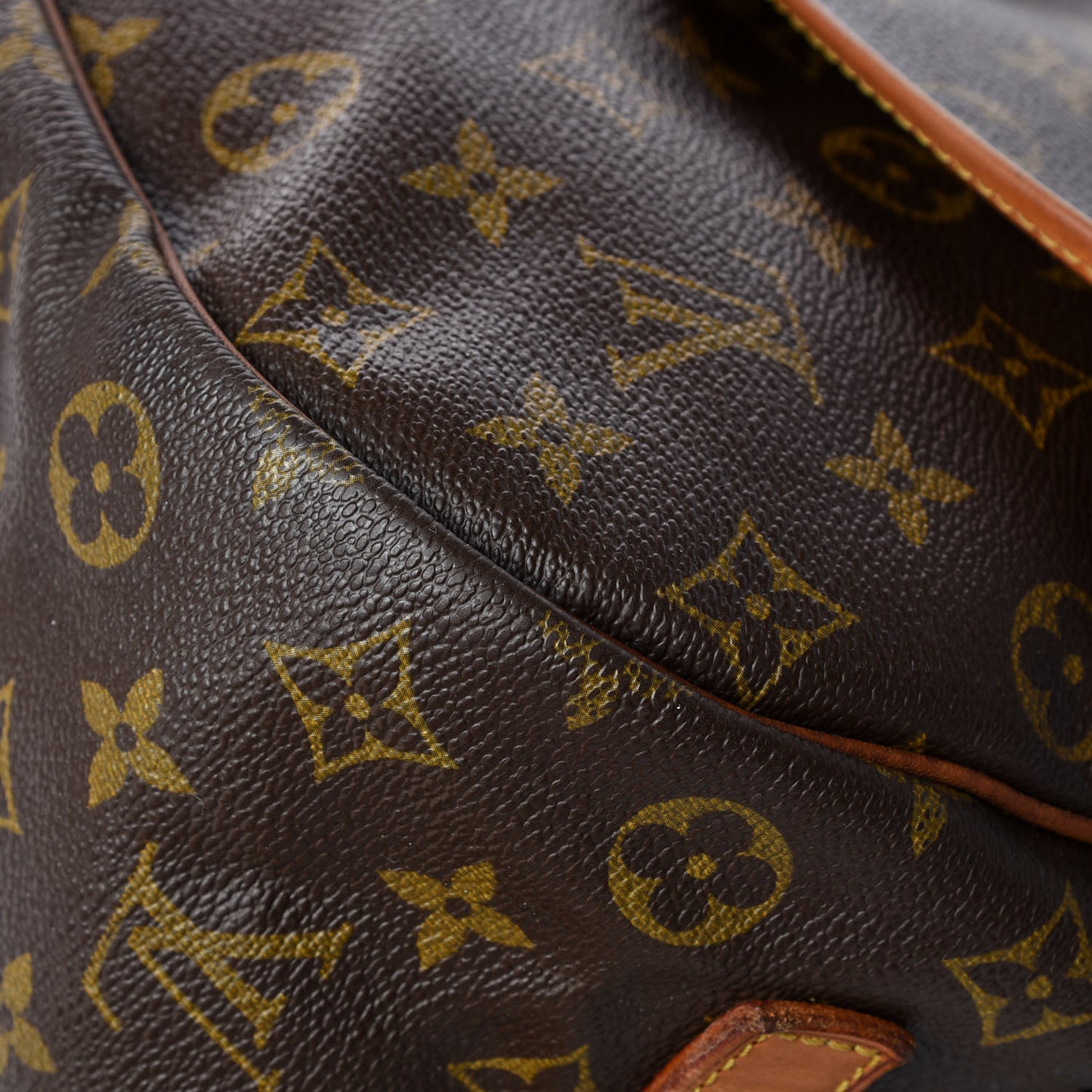 Monogram Saumur 35