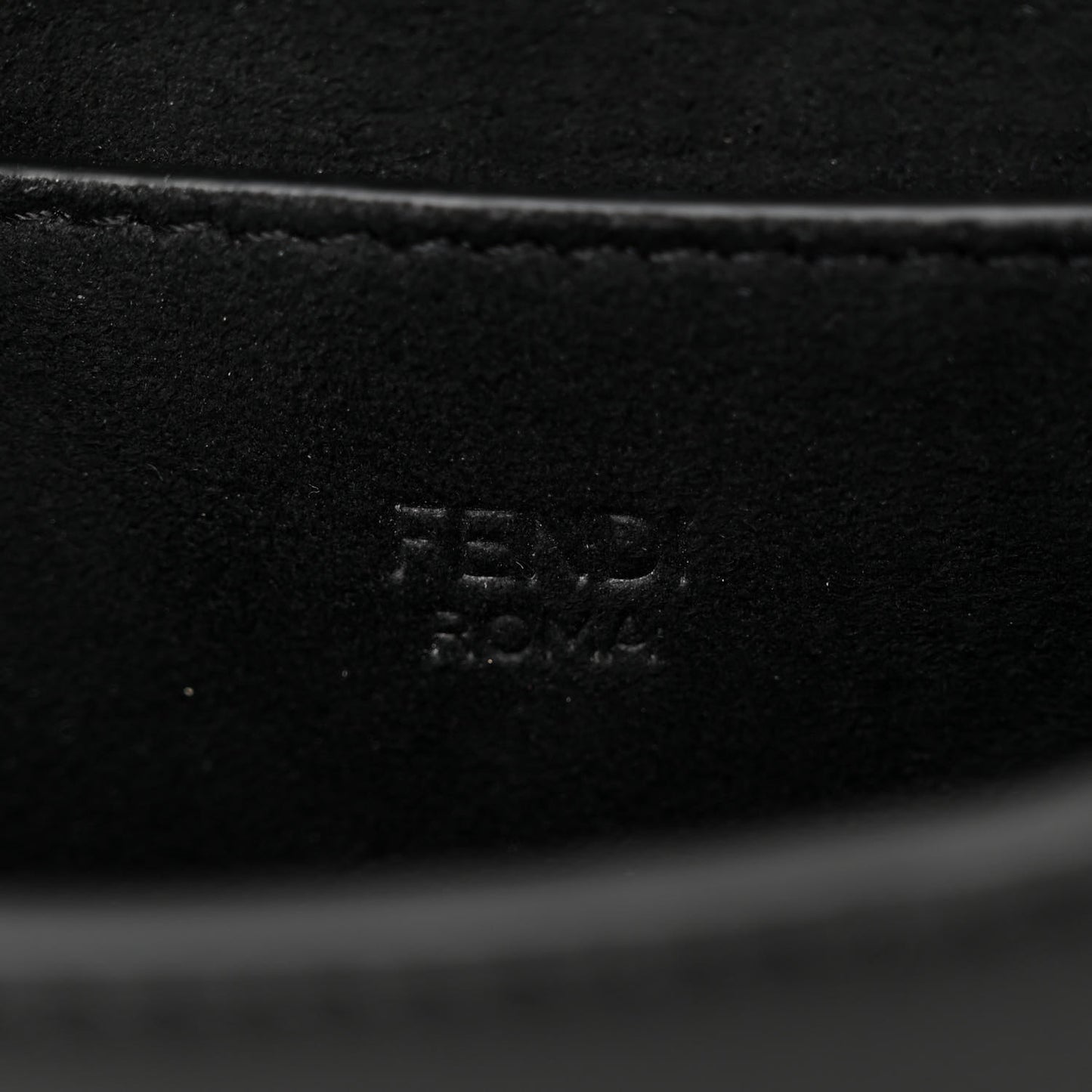 Vitello Brenta Cher Medium Fendi C'mon Black