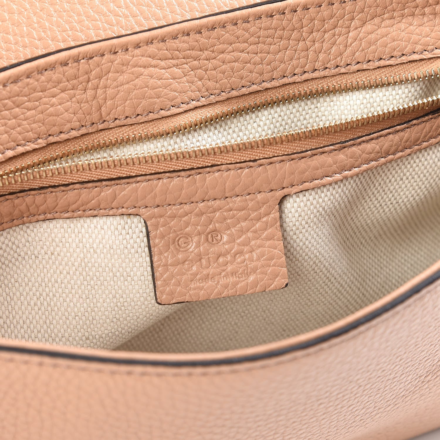 Gucci Pebbled Calfskin Medium Soho Flap Crossbody Camelia 7 of 9