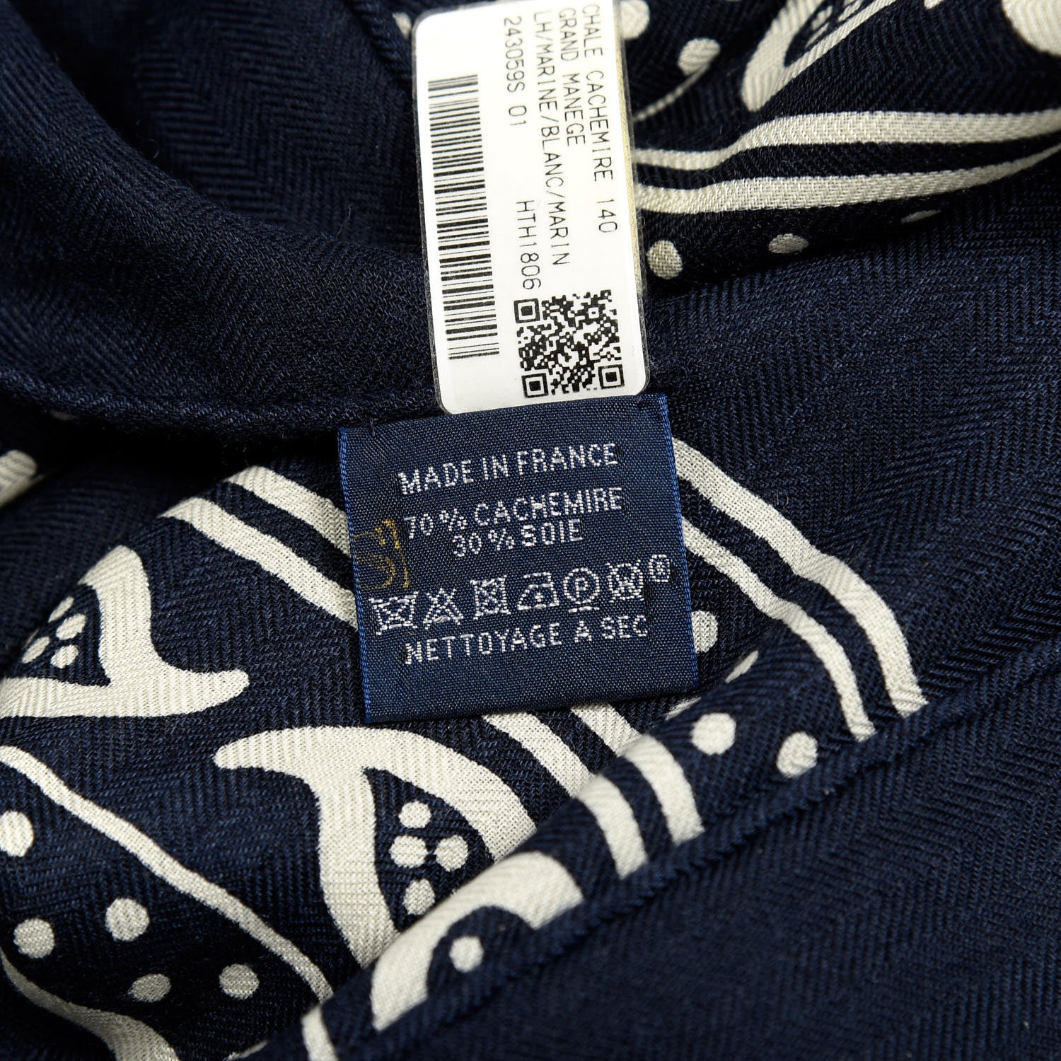 Hermes Silk Cashmere Grand Manege Bandana Shawl 140 Marine White 6 of 6