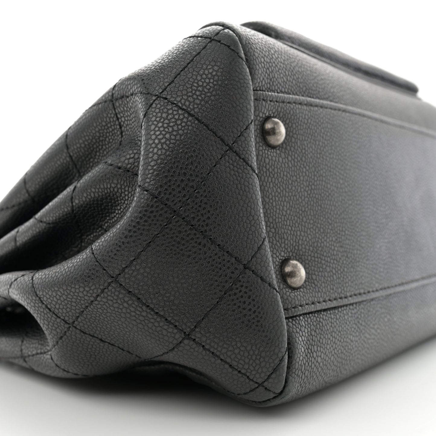 Caviar Quilted CC Accordion Shopping Bag Black