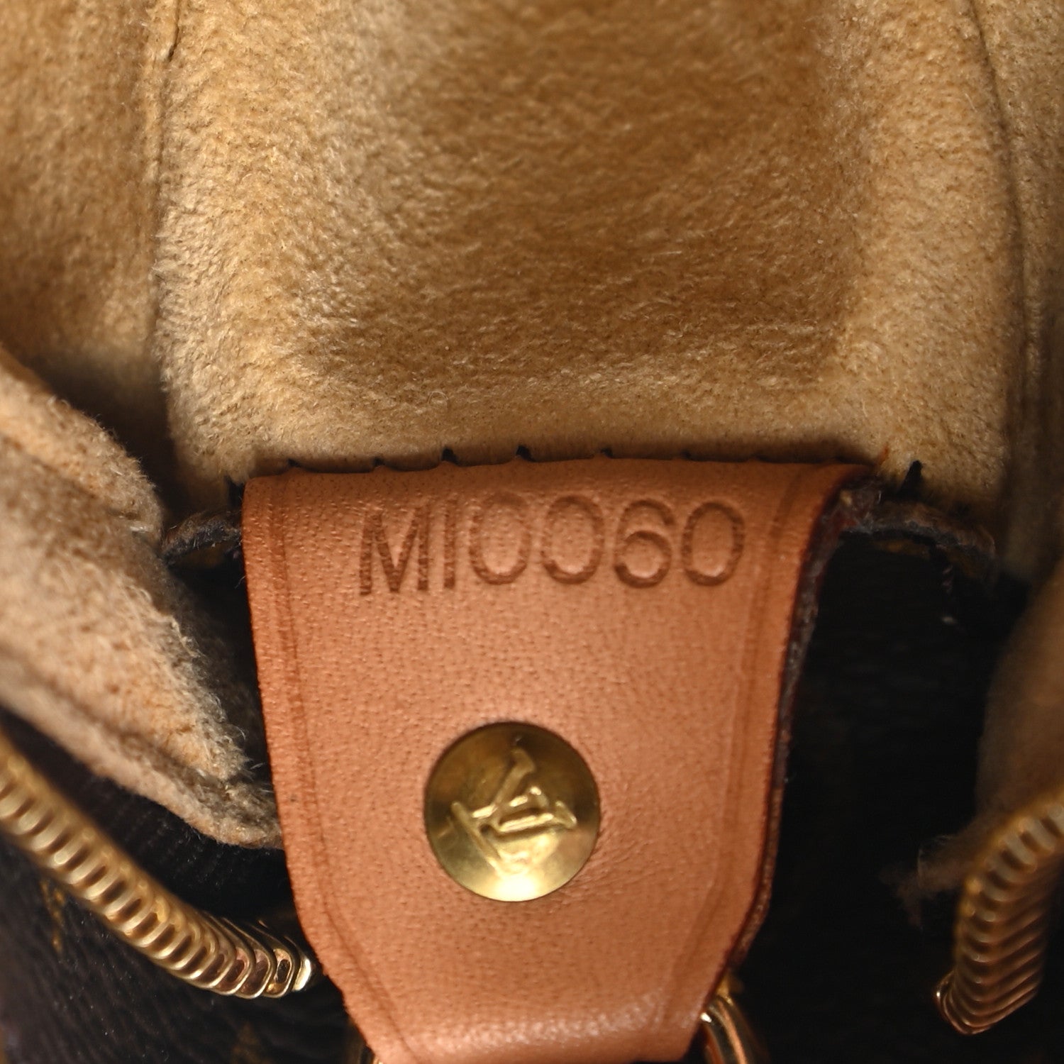 Louis Vuitton Monogram Looping GM 7 of 14