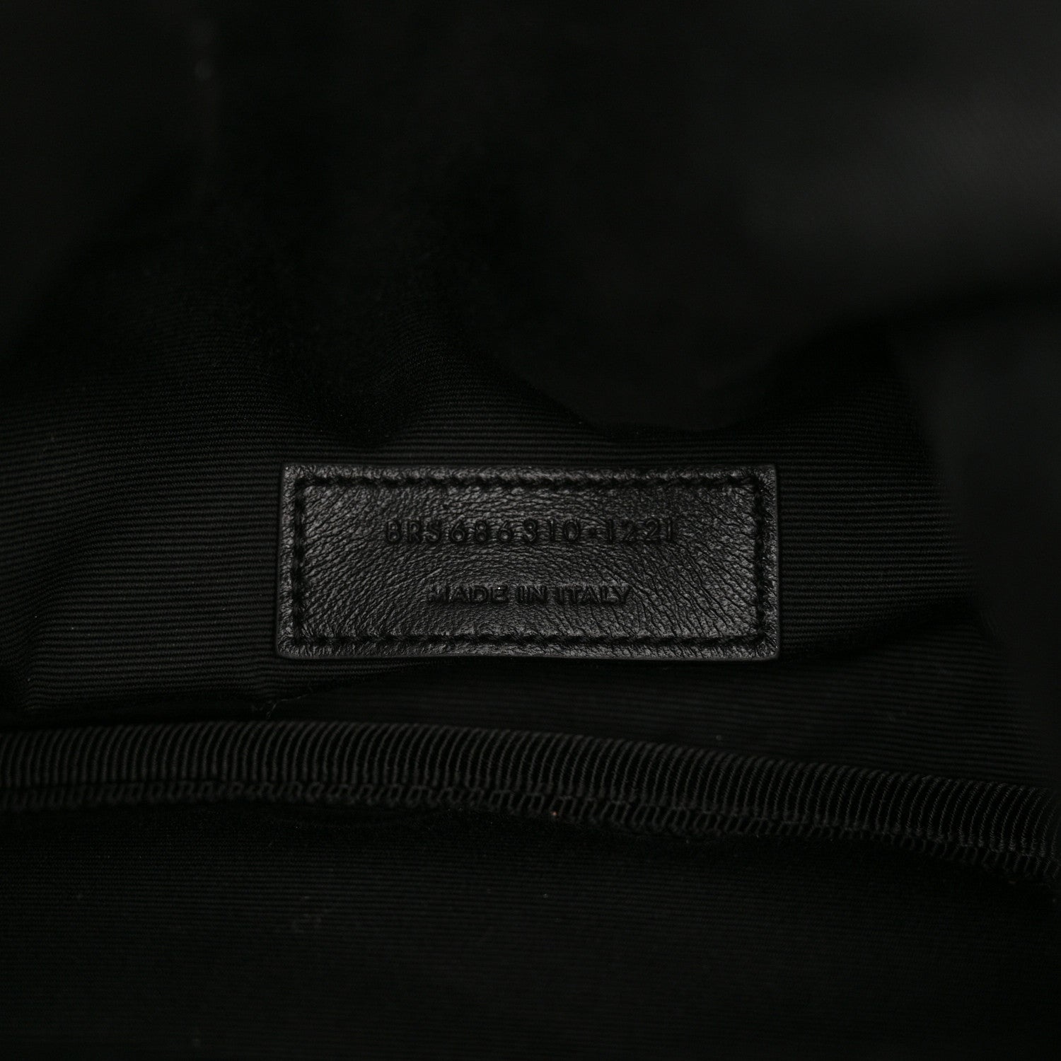 Saint Laurent Lambskin Quilted Le Maillon Bucket Bag Crema Soft 6 of 11