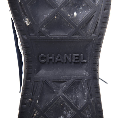 Chanel Suede Calfskin Velvet Grosgrain CC Sneakers 38.5 Navy Blue Black 7 of 9