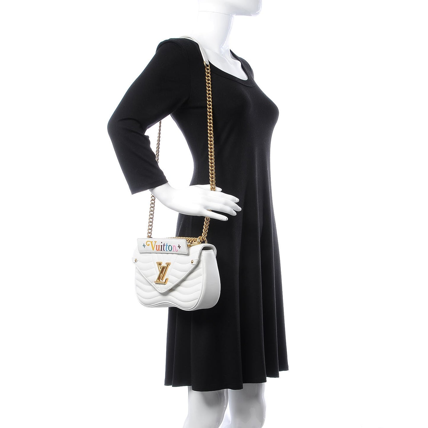 Calfskin New Wave Chain MM Snow