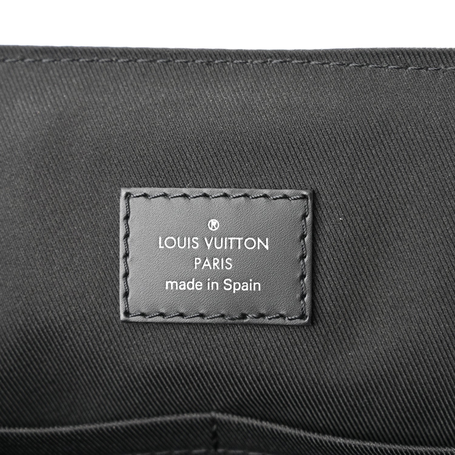 Louis Vuitton Monogram Eclipse District MM 6 of 10