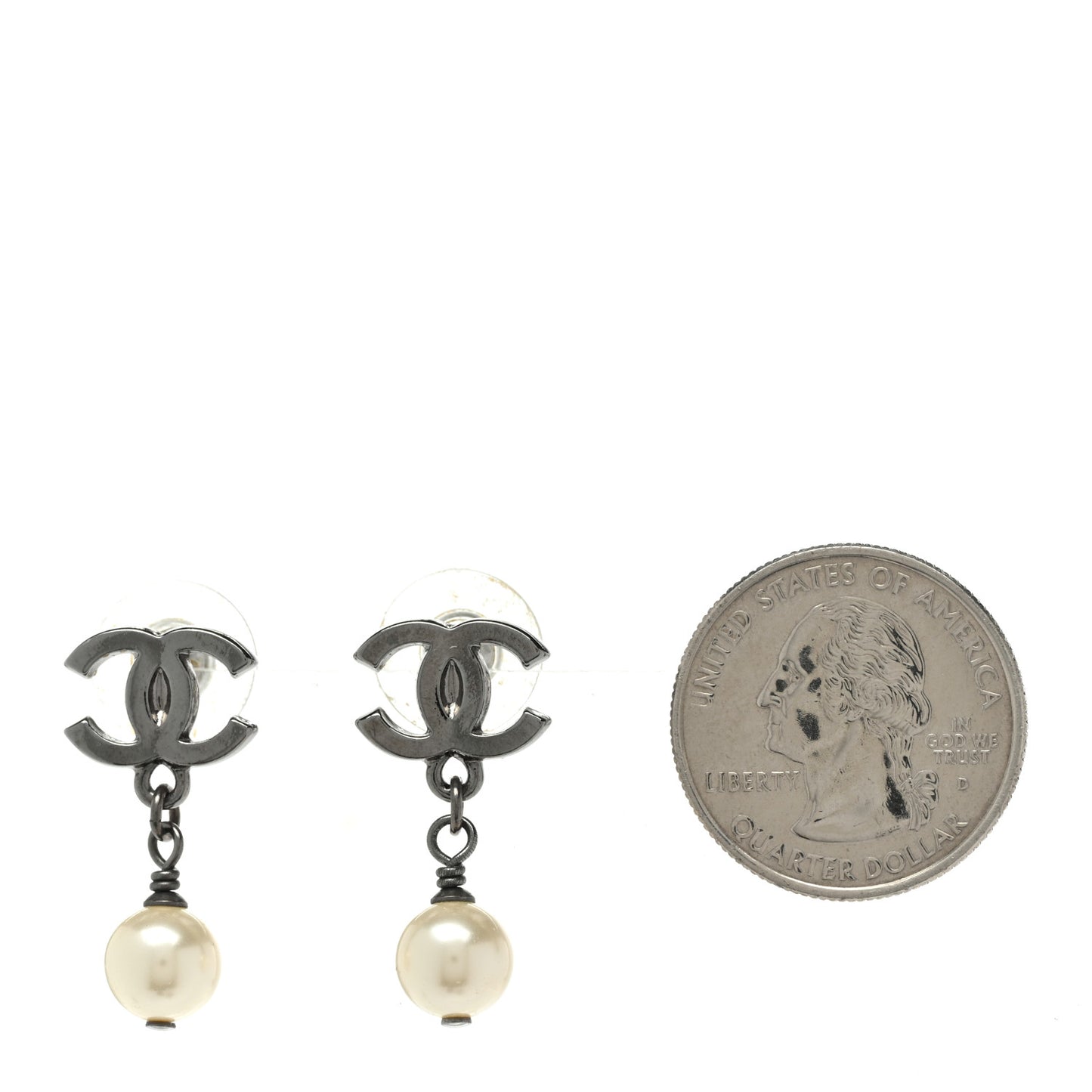 Pearl CC Drop Earrings Silver