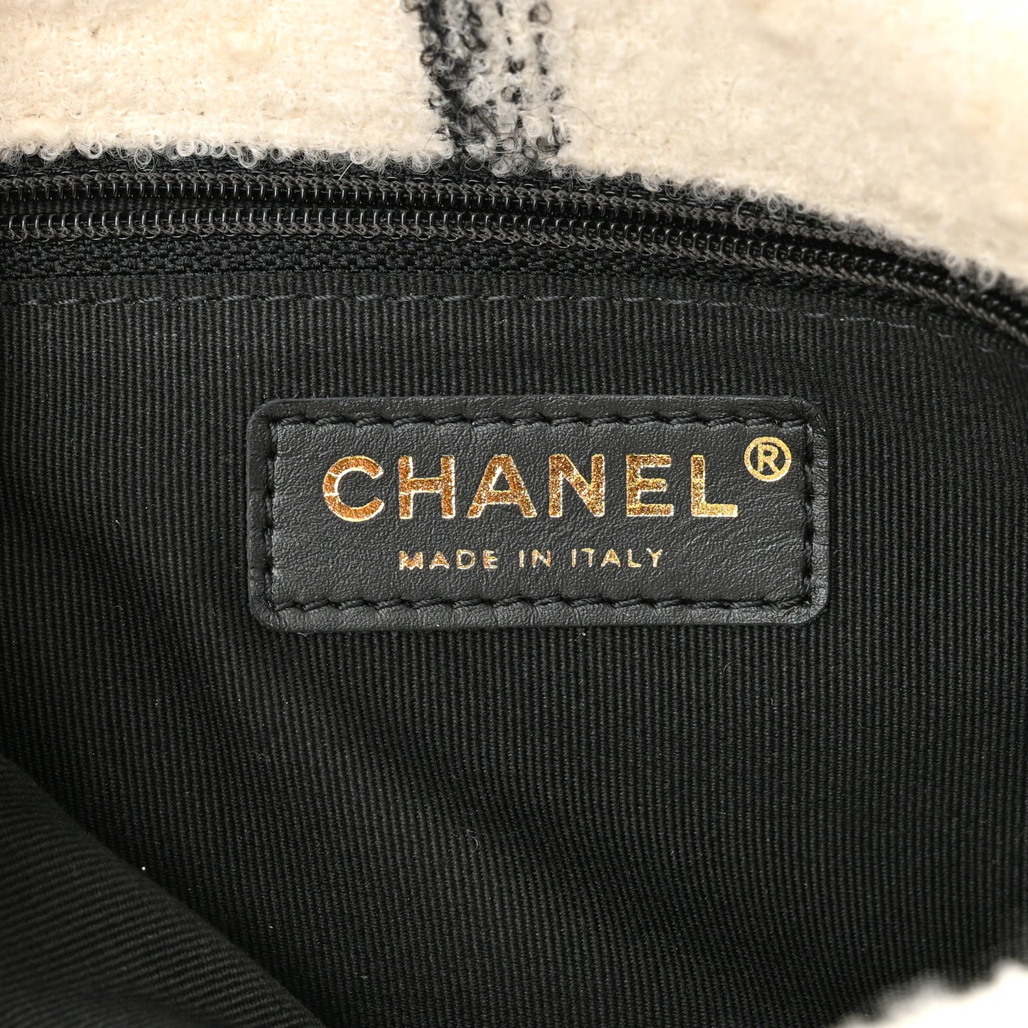 Wool Tweed Quilted Small Elegant Chain Flap White