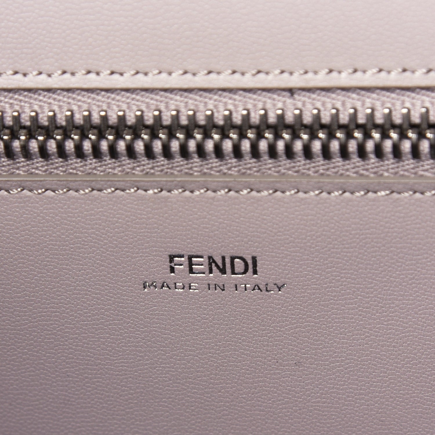 Fendi Vitello Ginevra Elaphe Monster Eyes Shopping Tote Grigio Polvere Naturale 6 of 16