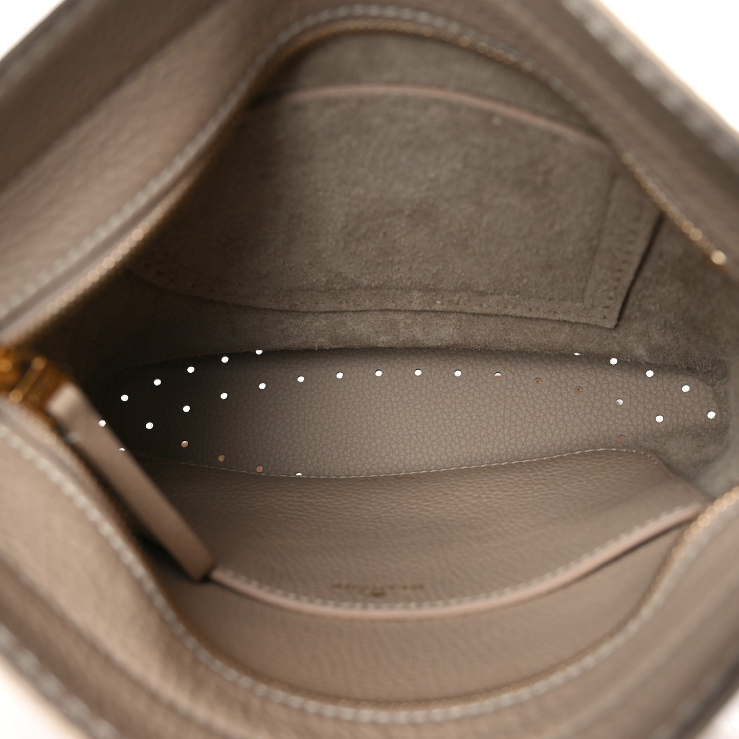 Taurillon Pin Daily Surpique Bucket Sand