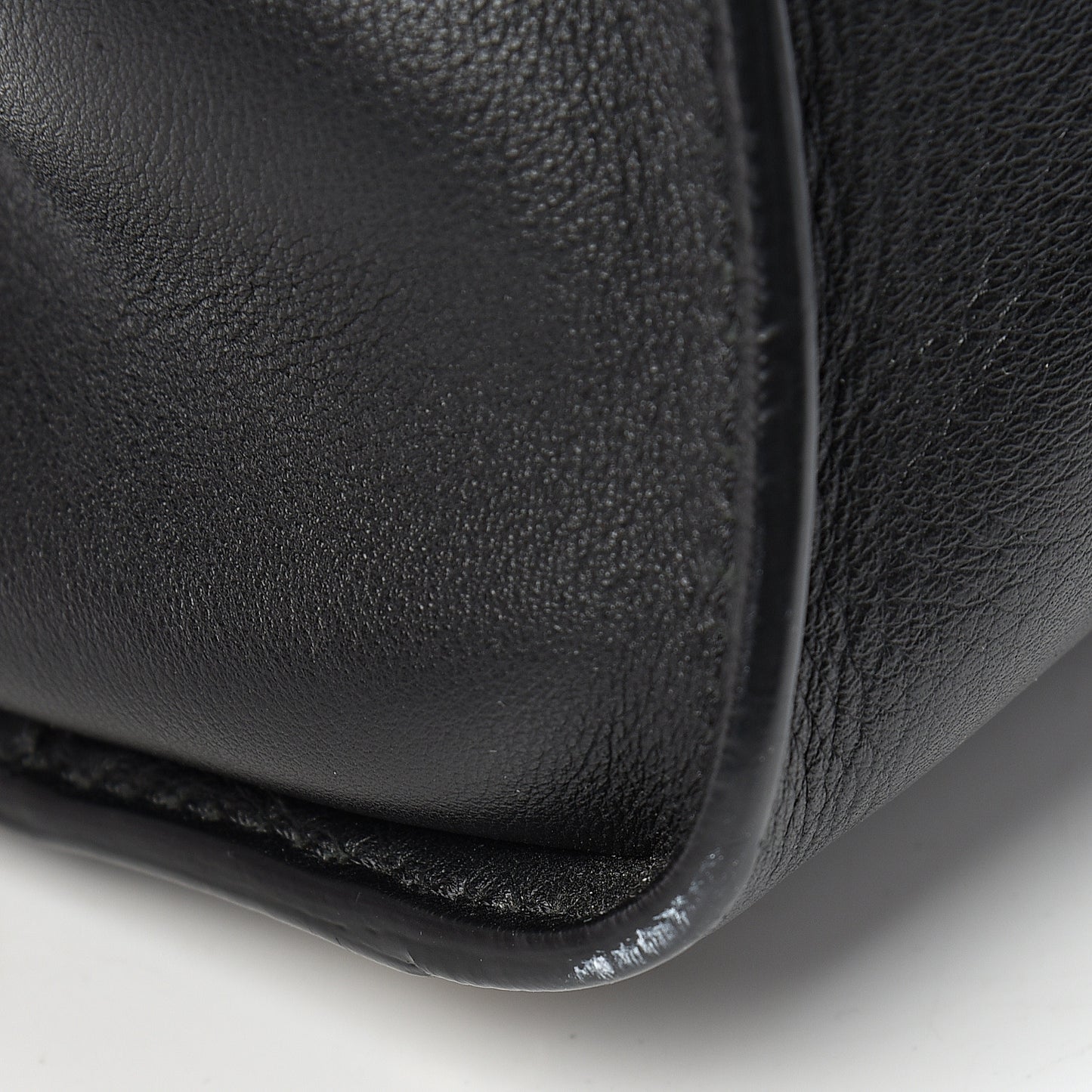 Vitello Seta Shiny Nappa Medium Peekaboo Iconic Satchel Black