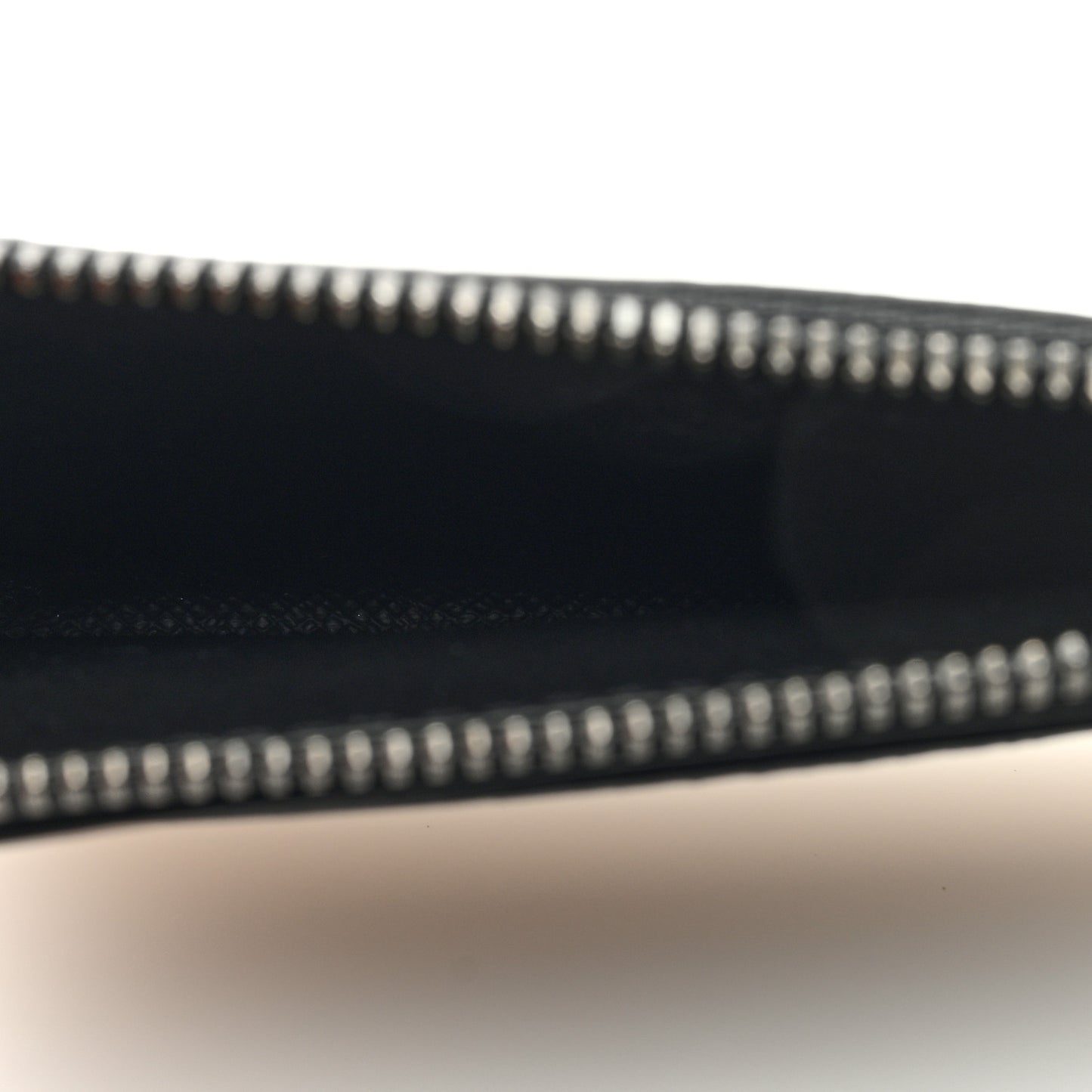 Monogram Eclipse Zipped Card Holder Black