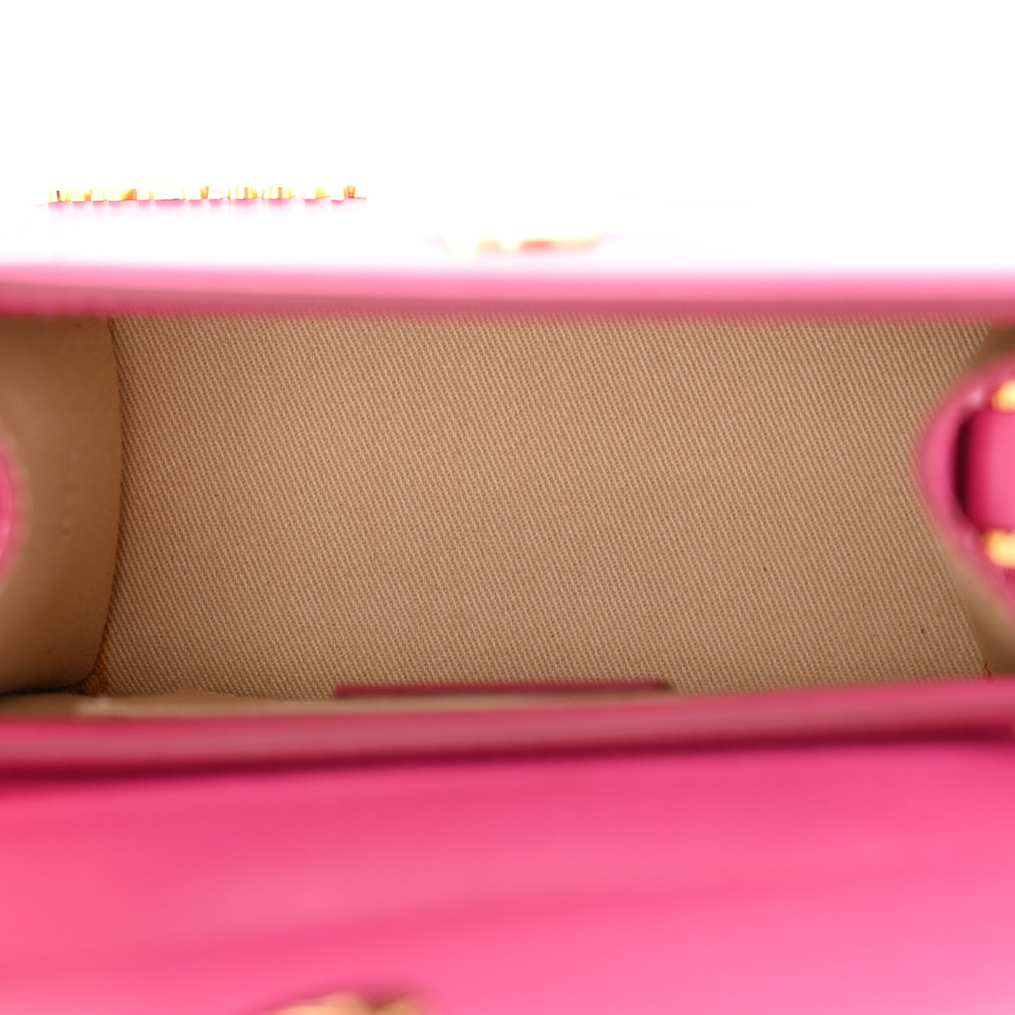 Calfskin Le Chiquito Moyen Dark Pink