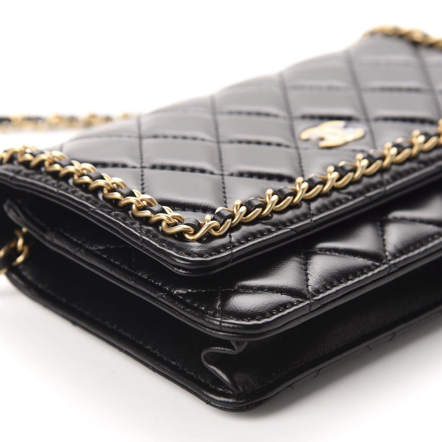 Lambskin Quilted Running Chain Wallet On Chain WOC Black