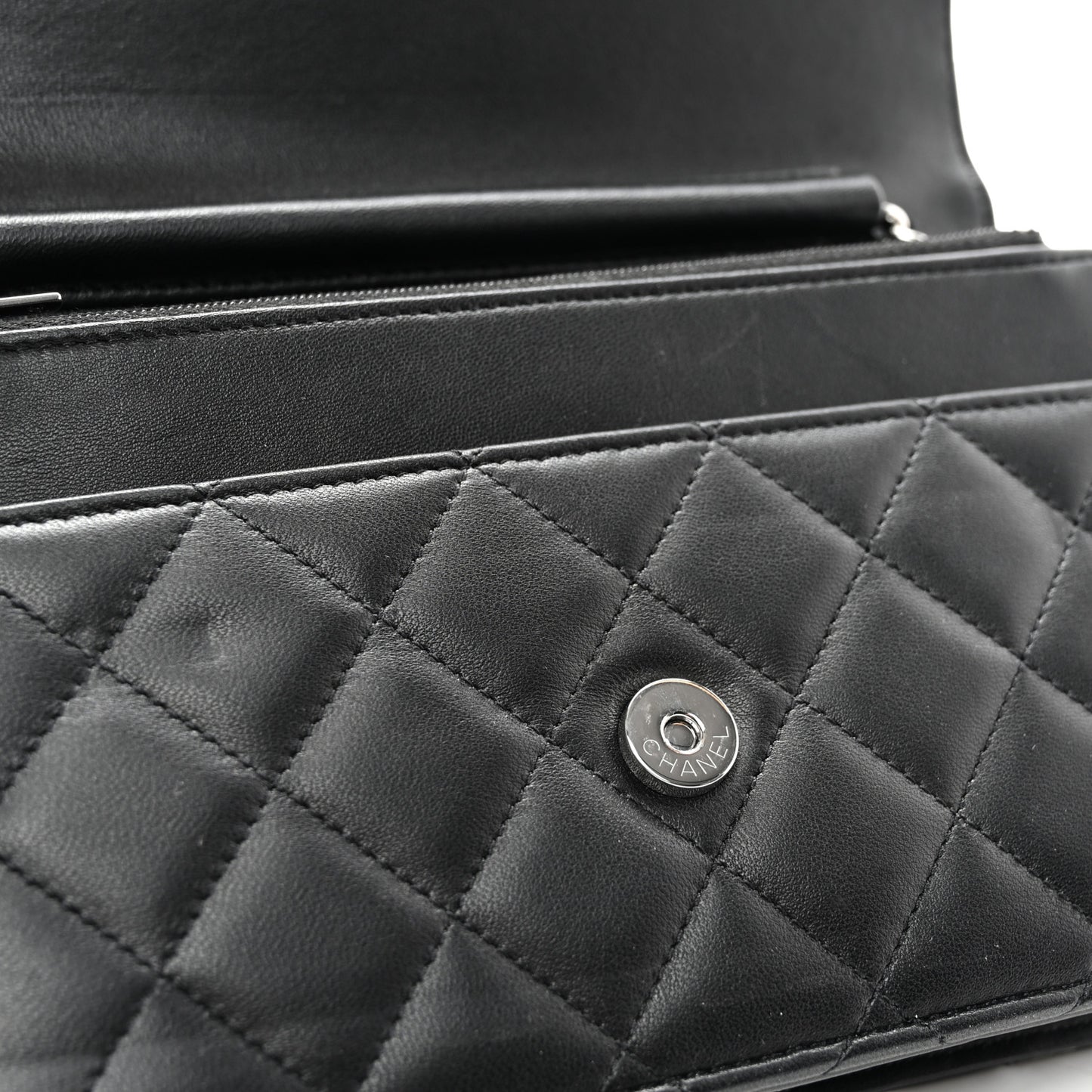 Lambskin Quilted Crystal Star Wallet On Chain Black