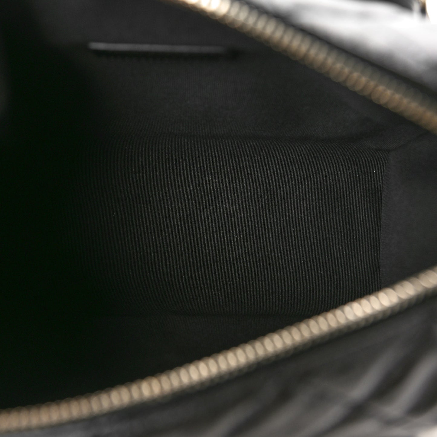 Shiny Crumpled Lambskin Quilted Medium Preppy Pocket Camera Case Black