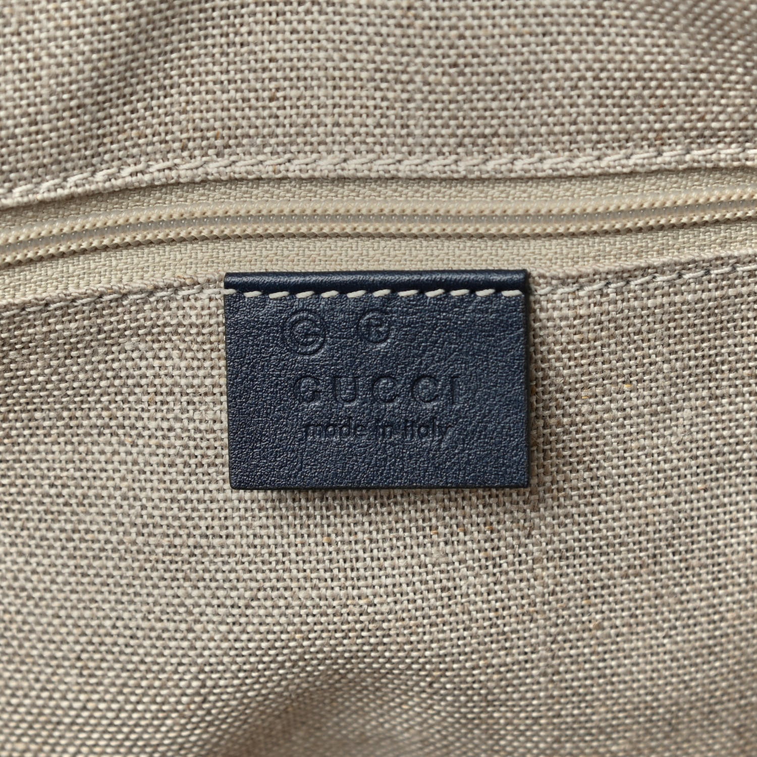 Gucci Microguccissima Medium Crossbody Bag Blue 6 of 9