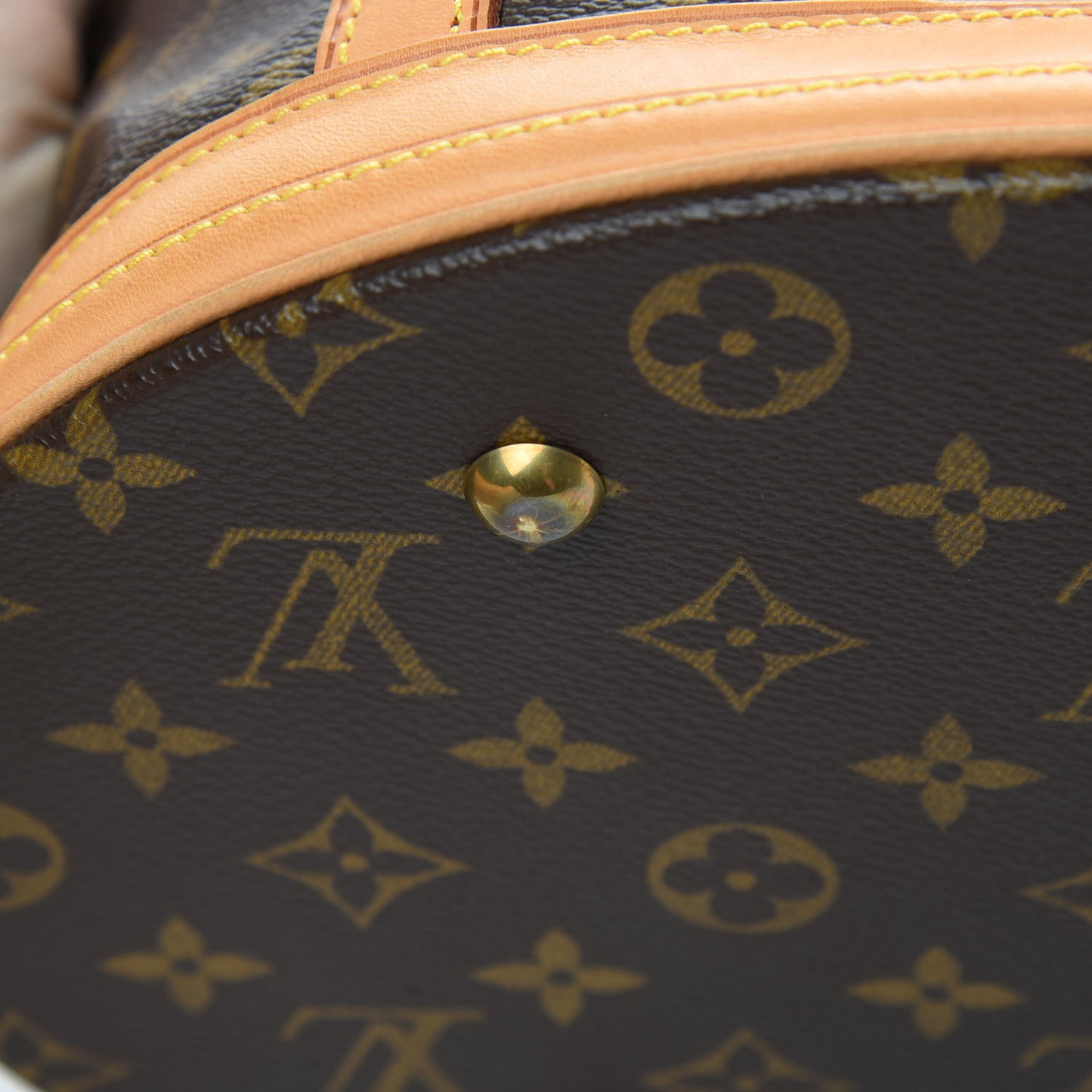 Monogram Bucket 27