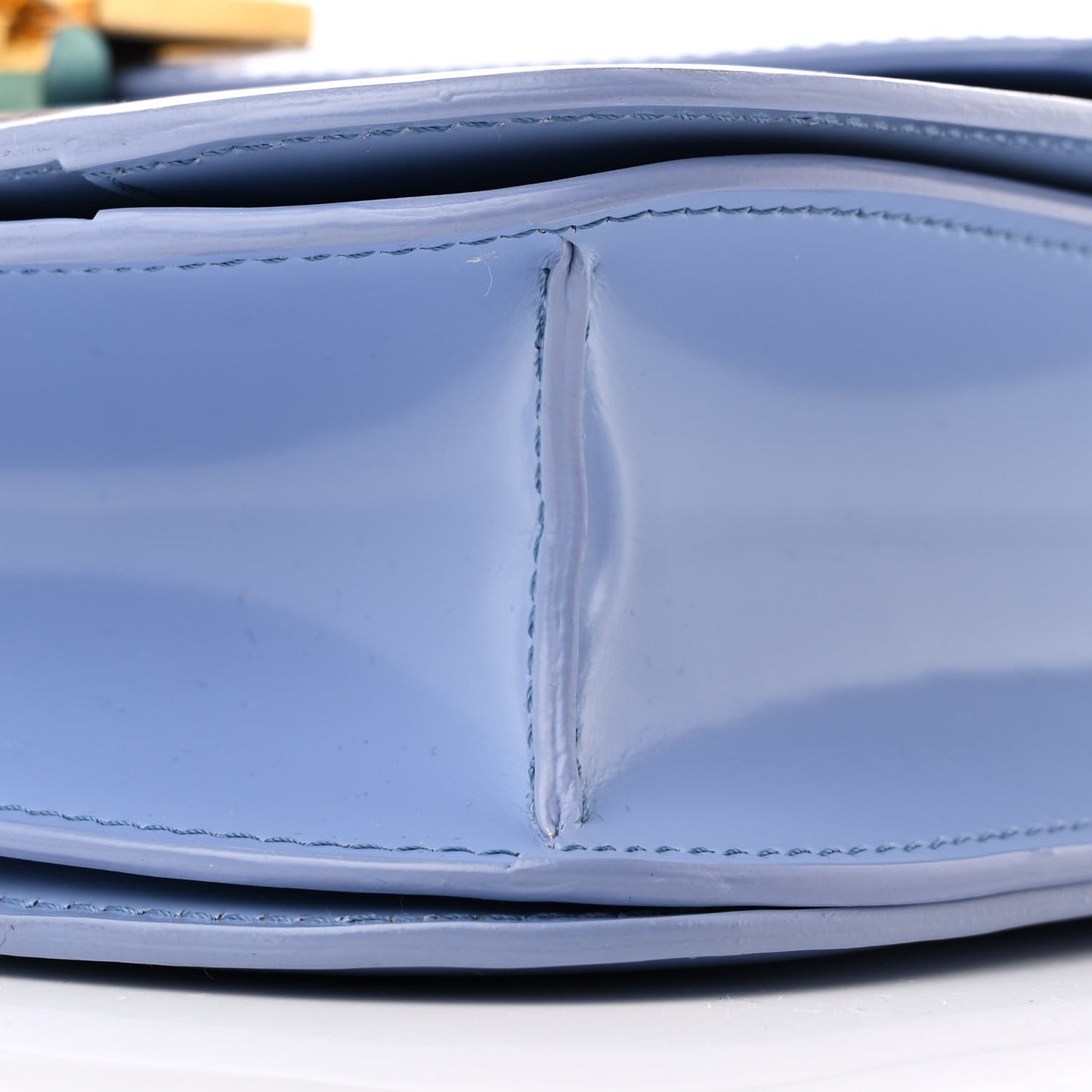 Spazzolato Calfskin Medium Classic Box Flap Bag Porcelain