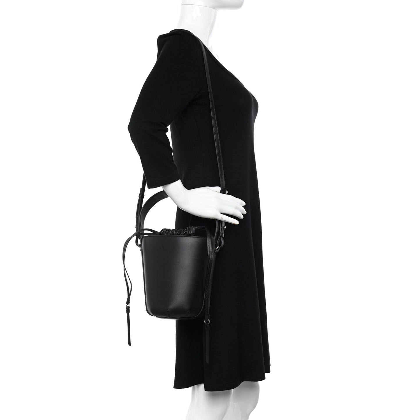 Calfskin Sense Bucket Bag Black