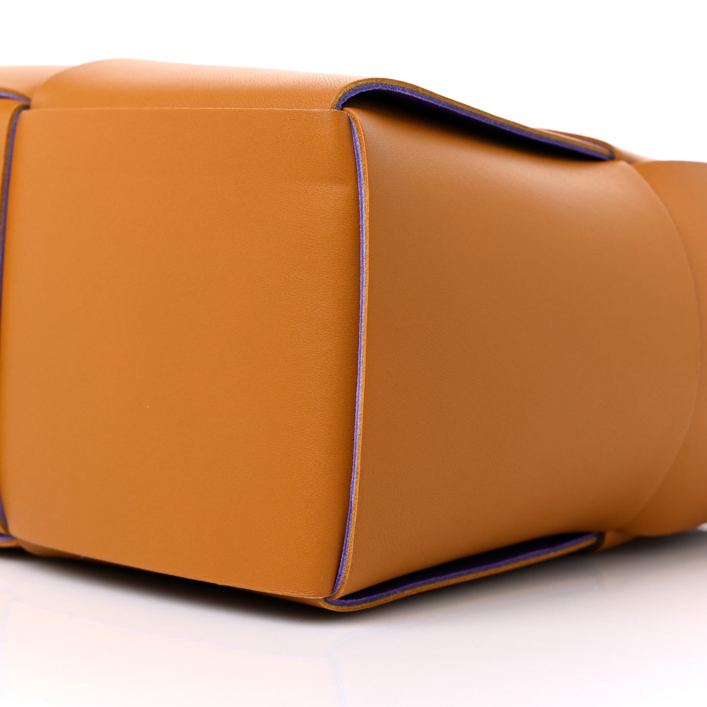 Nappa Maxi Intrecciato Medium Arco Tote Cob