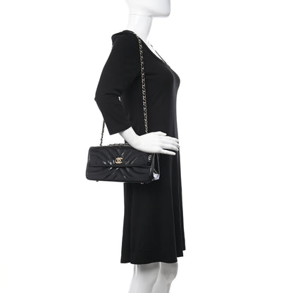Chanel Glazed Calfskin Scallop Quilted Single Flap Black 2 of 10